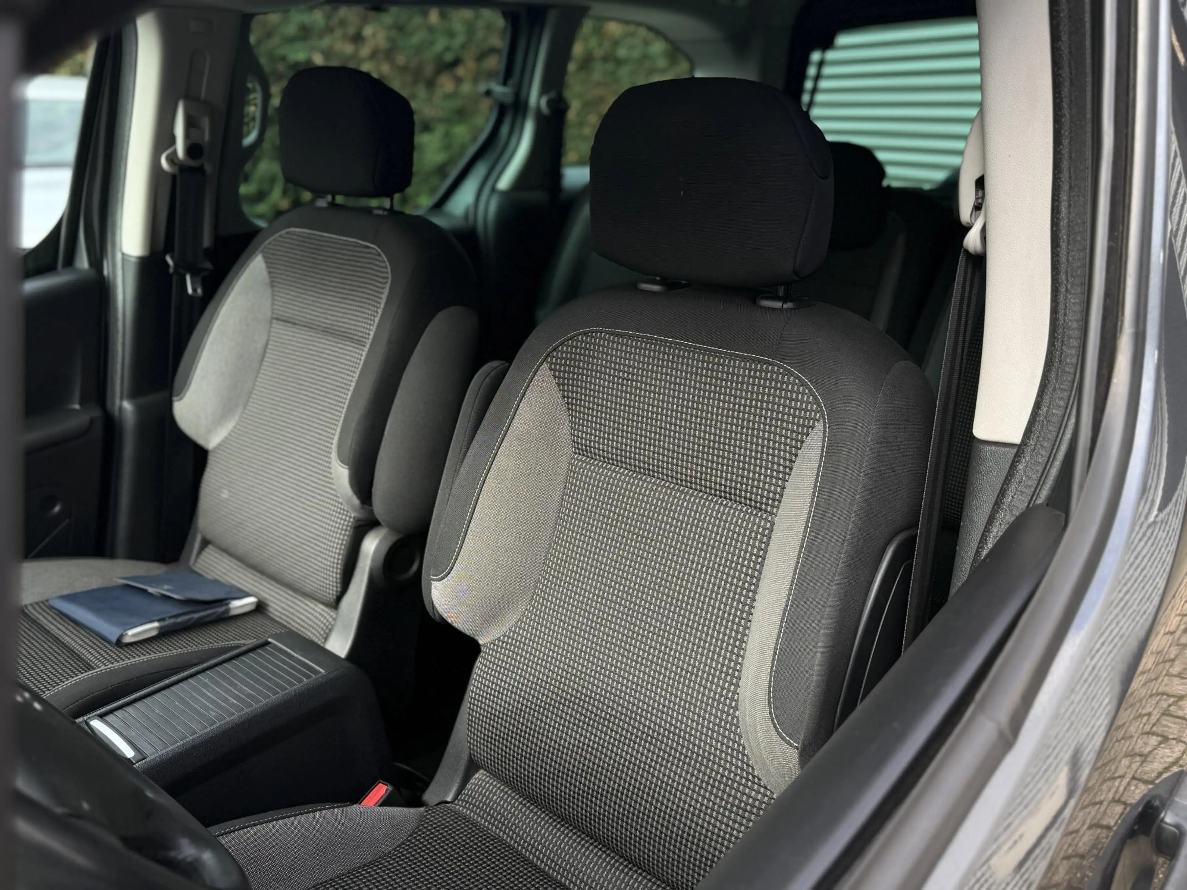 Peugeot Partner Tepee 1.2 PureTech Allure l Airco l Navi l Cruise — photo 12