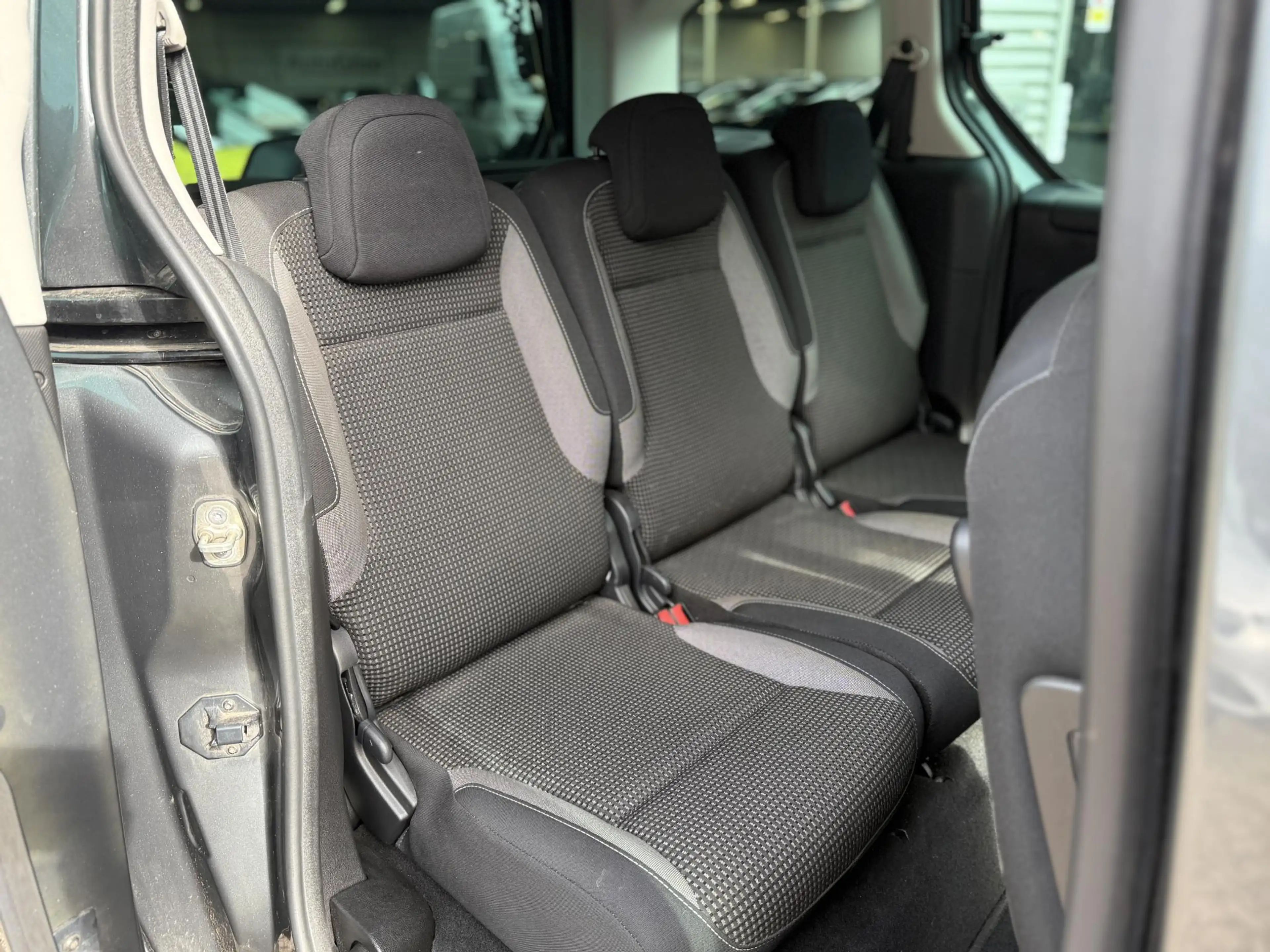 Peugeot Partner Tepee 1.2 PureTech Allure l Airco l Navi l Cruise — photo 14