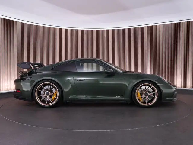 Porsche 992 view 12