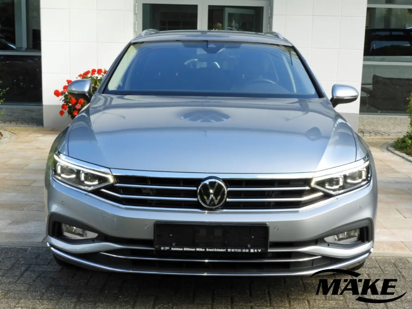 Volkswagen Passat Variant Elegance 2.0 TSI OPF DSG AHZV RFK NAVI Silber - 2