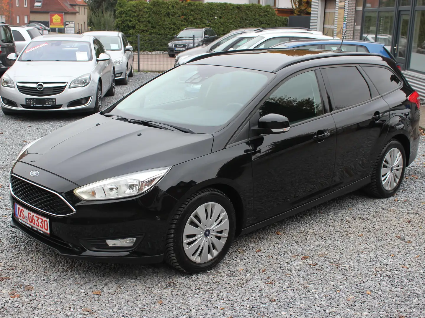 Ford Focus Business Edition*Navigation*Finanazierung* Schwarz - 1