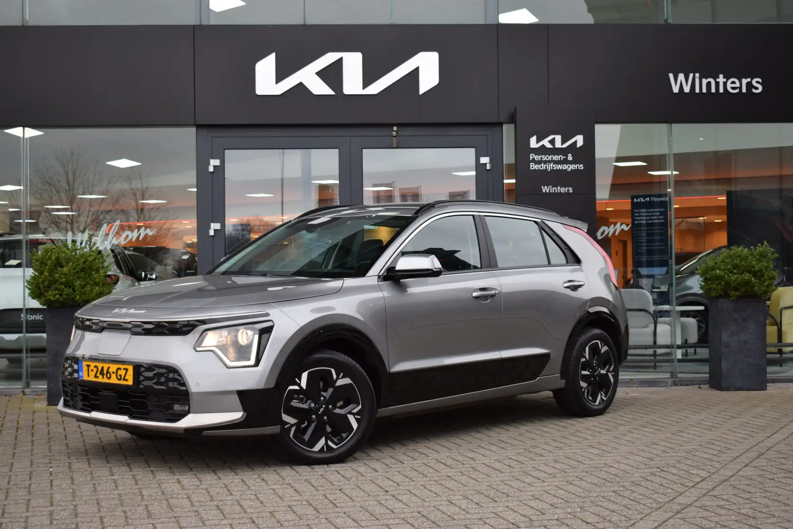 Kia e-Niro EV DynamicLine 64.8 kWh | Navigatie | Camera | Ada Grijs - 1