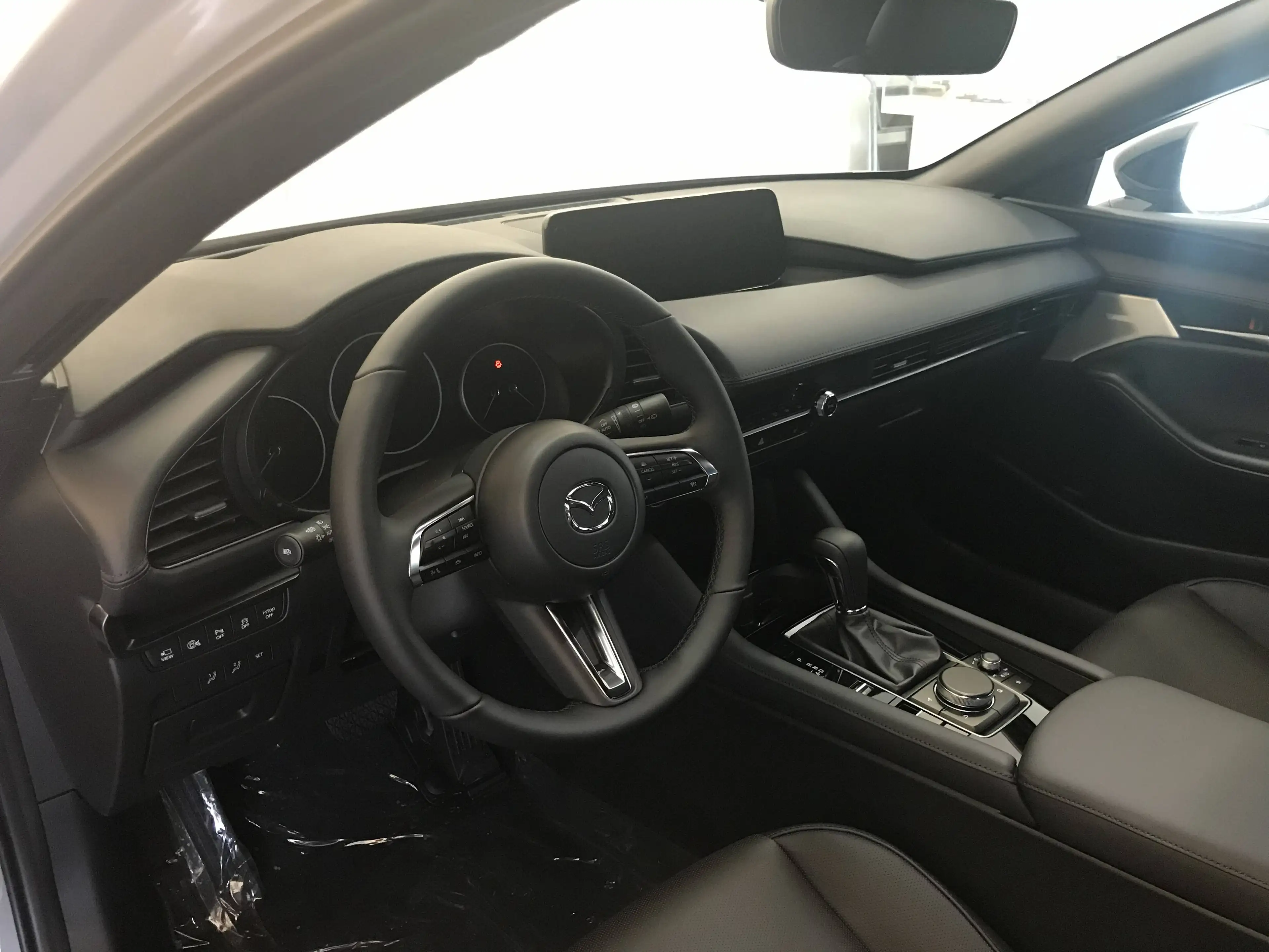 Mazda 3 2.5L e-SKYACTIV G 140ps 6AT HOMURA PLUS / MODELL 2027 — photo 14