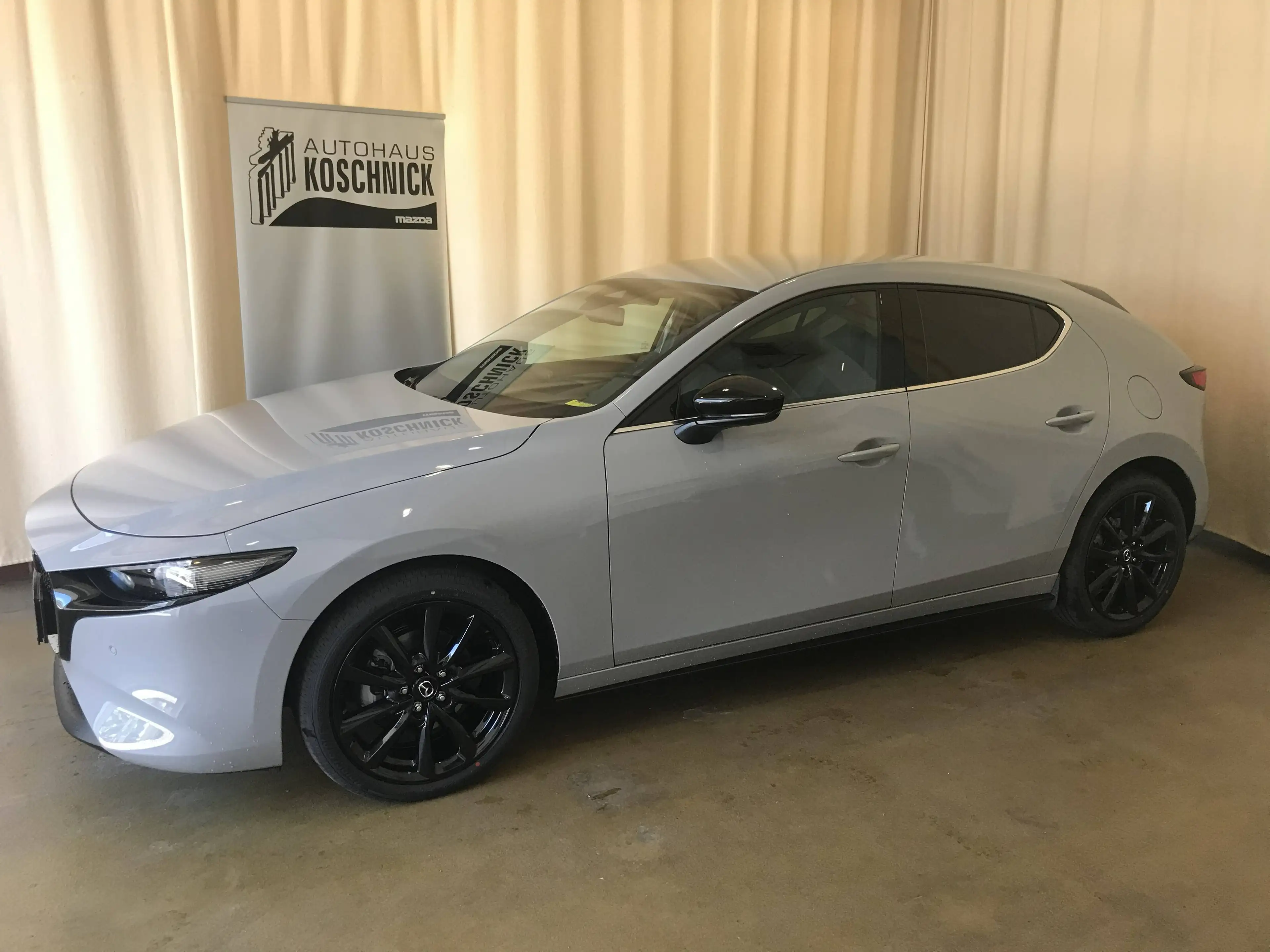 Mazda 3 2.5L e-SKYACTIV G 140ps 6AT HOMURA PLUS / MODELL 2027 — photo 3