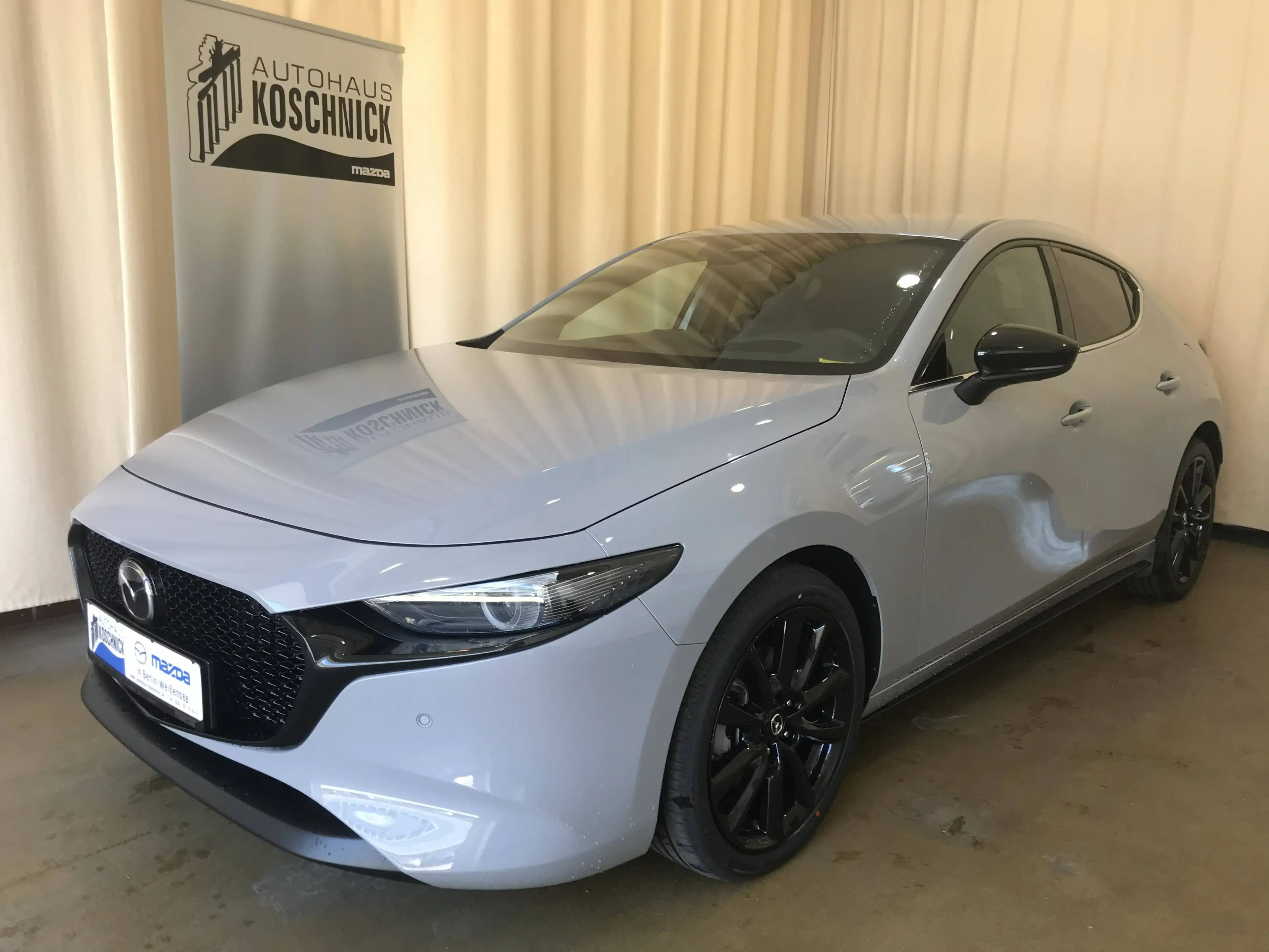 Mazda 3 2.5L e-SKYACTIV G 140ps 6AT HOMURA PLUS / MODELL 2027