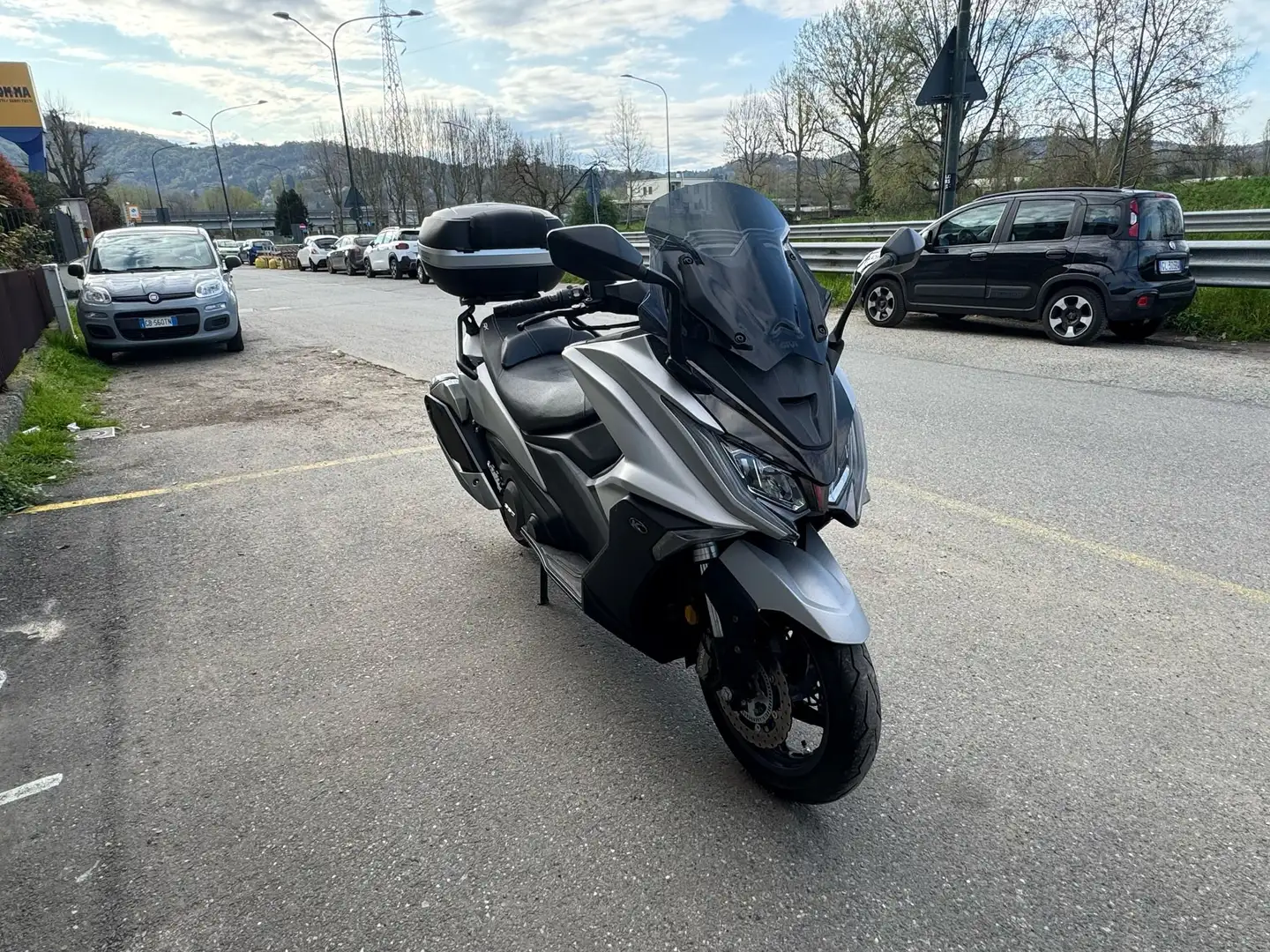 Kymco AK 550 Argento - 1