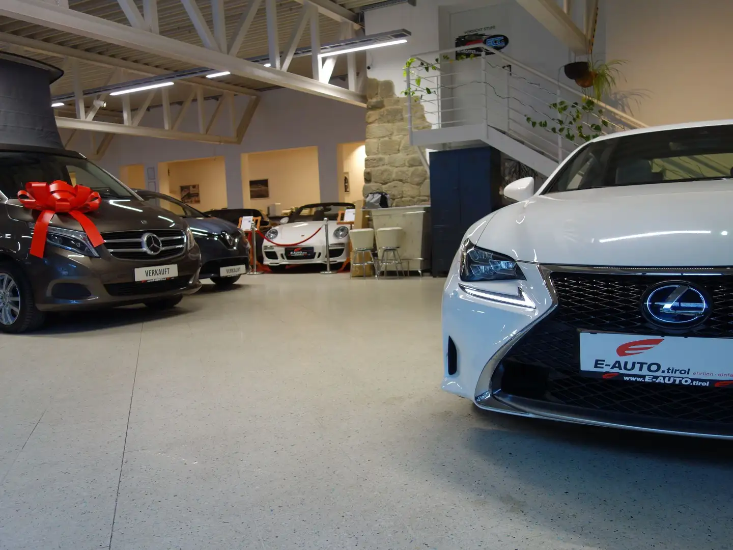 Lexus RC 300h F Sport *SELTENHEIT *NEUWERTIG *223PS SYSTEM *GAR Blanco - 2