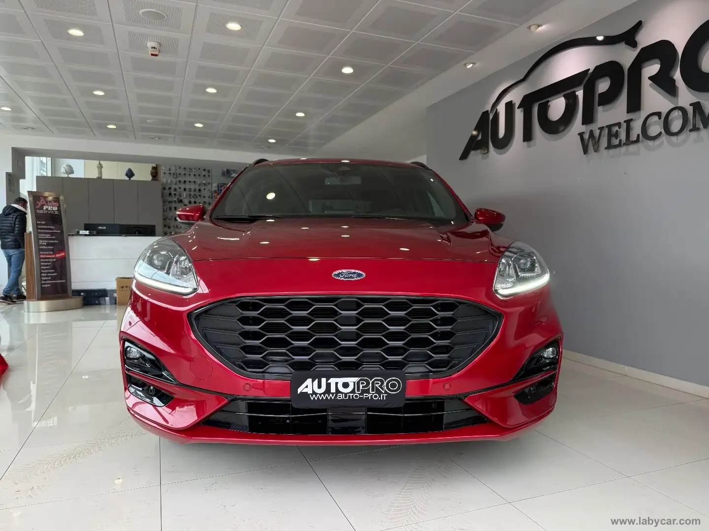 Ford Kuga 2.5 Full Hybrid 190 CVT 2WD ST-Line Rojo - 1