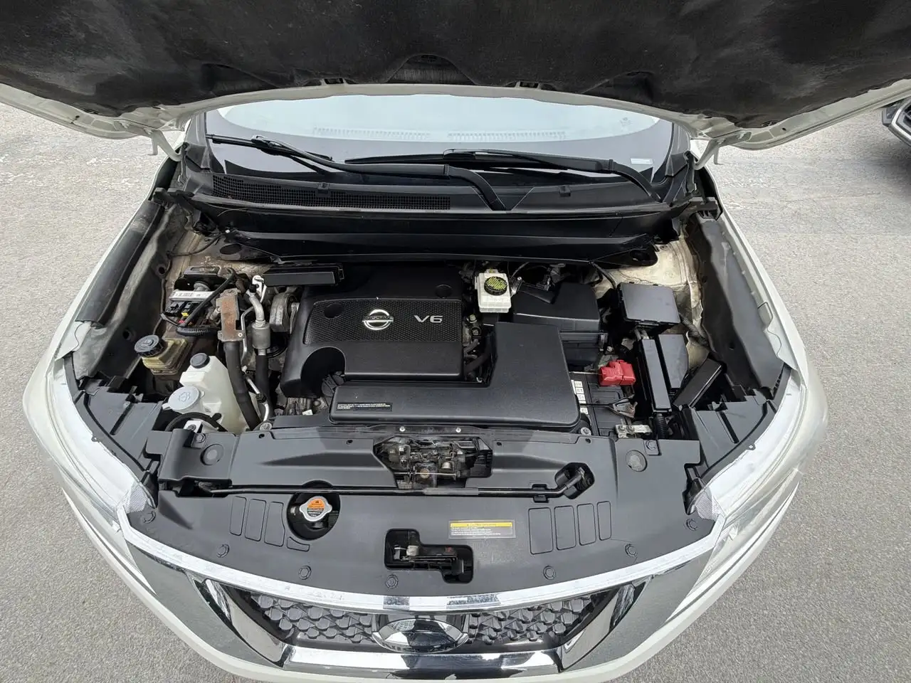 Nissan Pathfinder снимка Nissan Pathfinder