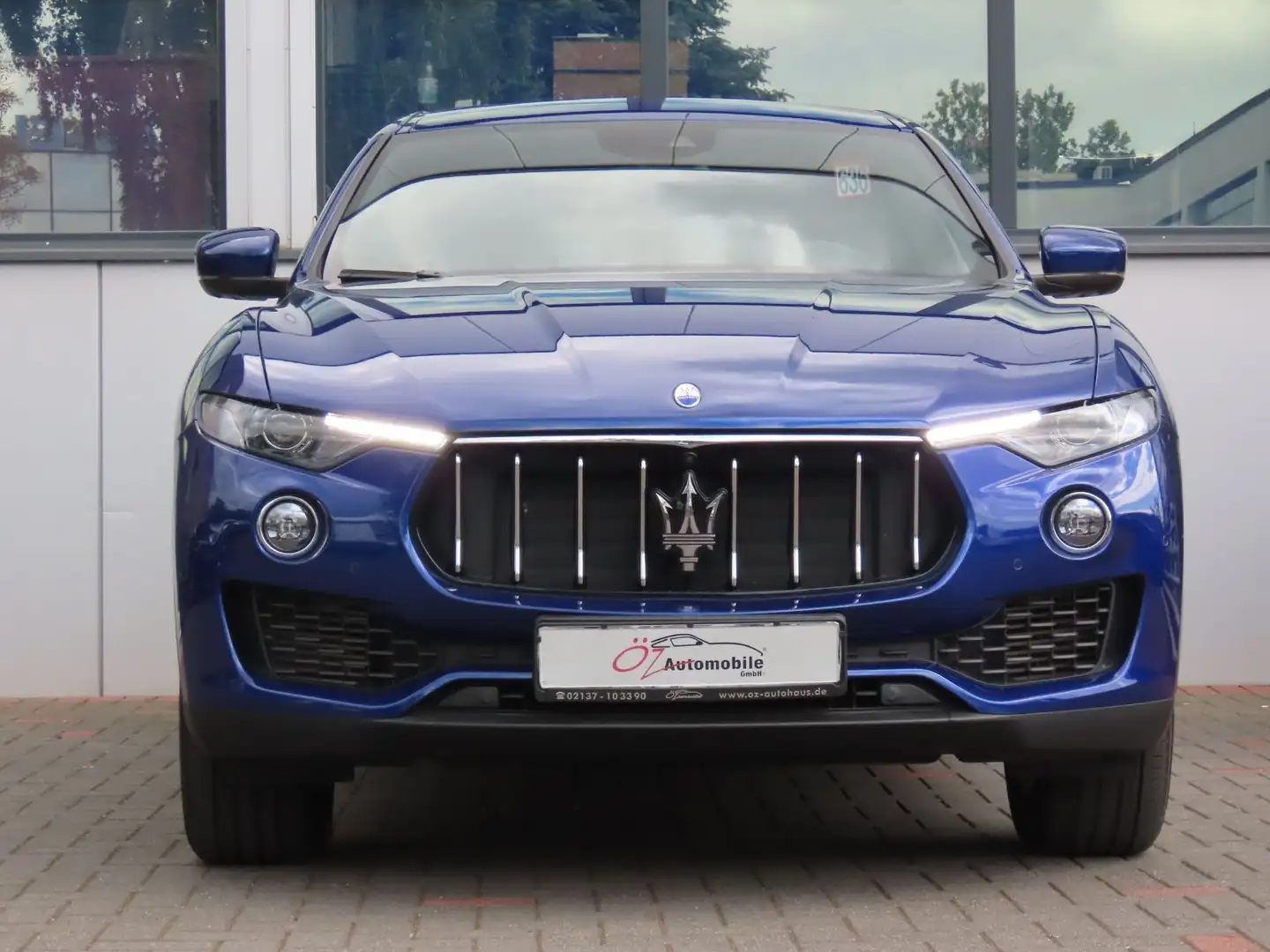 Maserati Levante Q4 3.0 V6 Autom. 360° Kamera Panorama Bleu - 2
