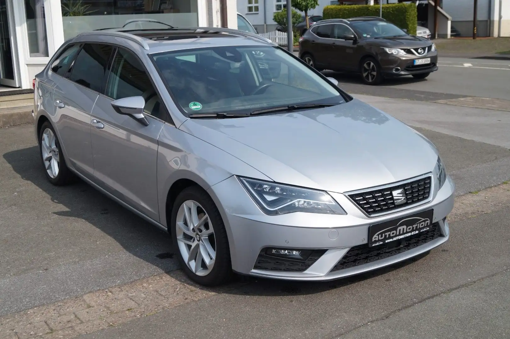 SEAT Leon ST Xcellence*LED*Alcantara*Navi*V.-Cockpit* Zilver - 2