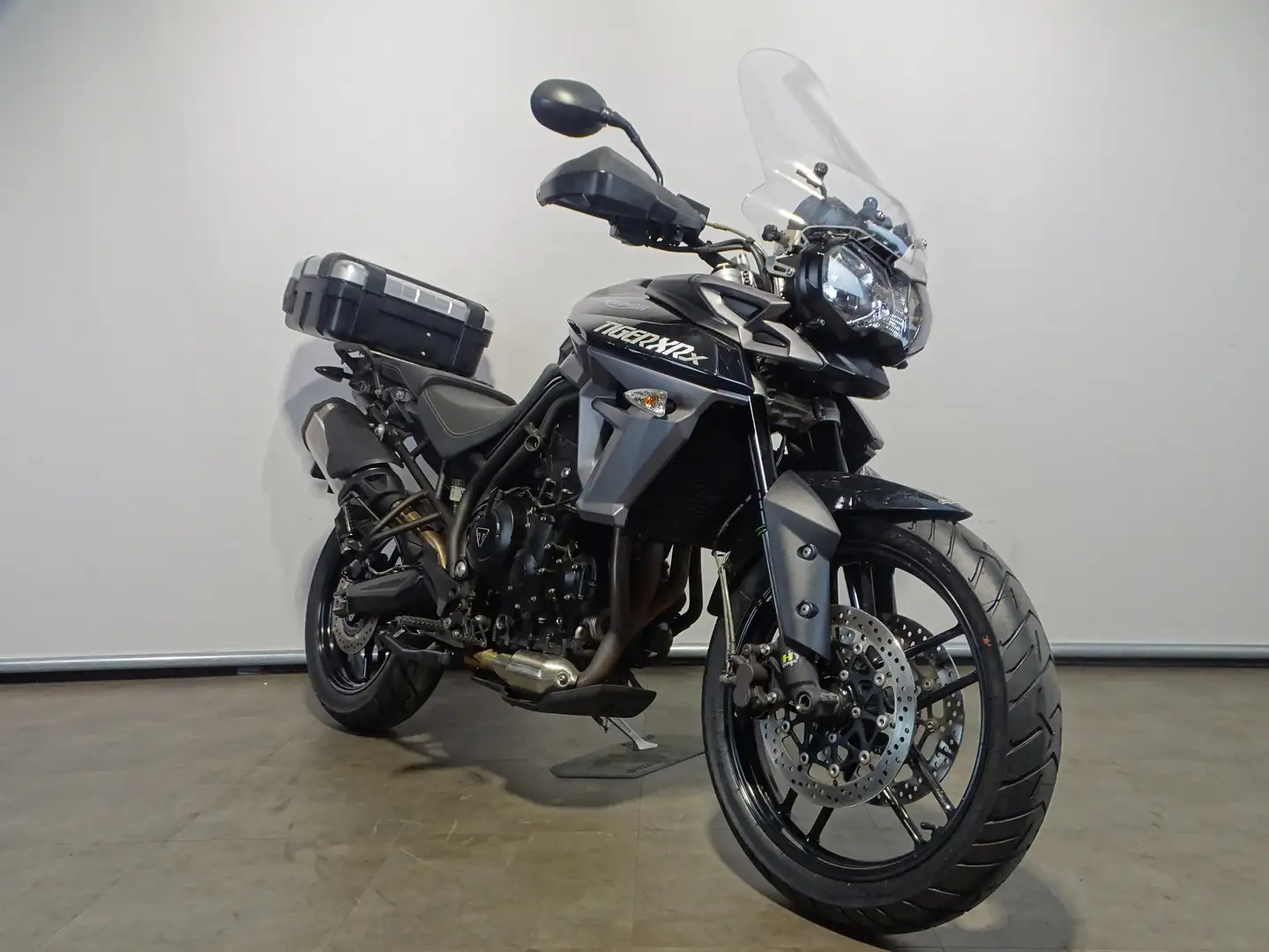 Triumph Tiger 800 XR X crna - 2