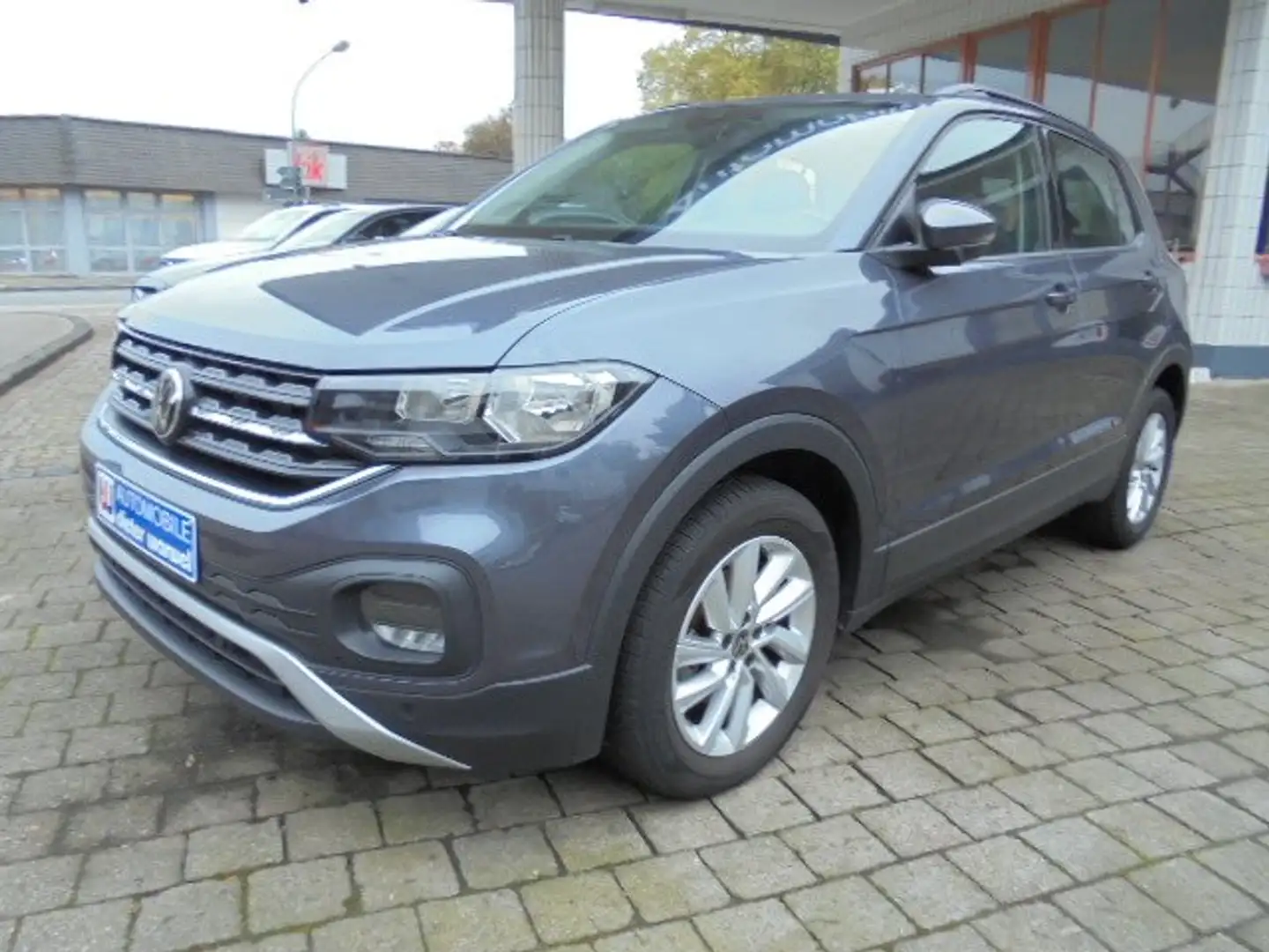 Volkswagen T-Cross T-Cross 1.0 TSI Life 1.Hand, Navi, Front-Assistent Gris - 1