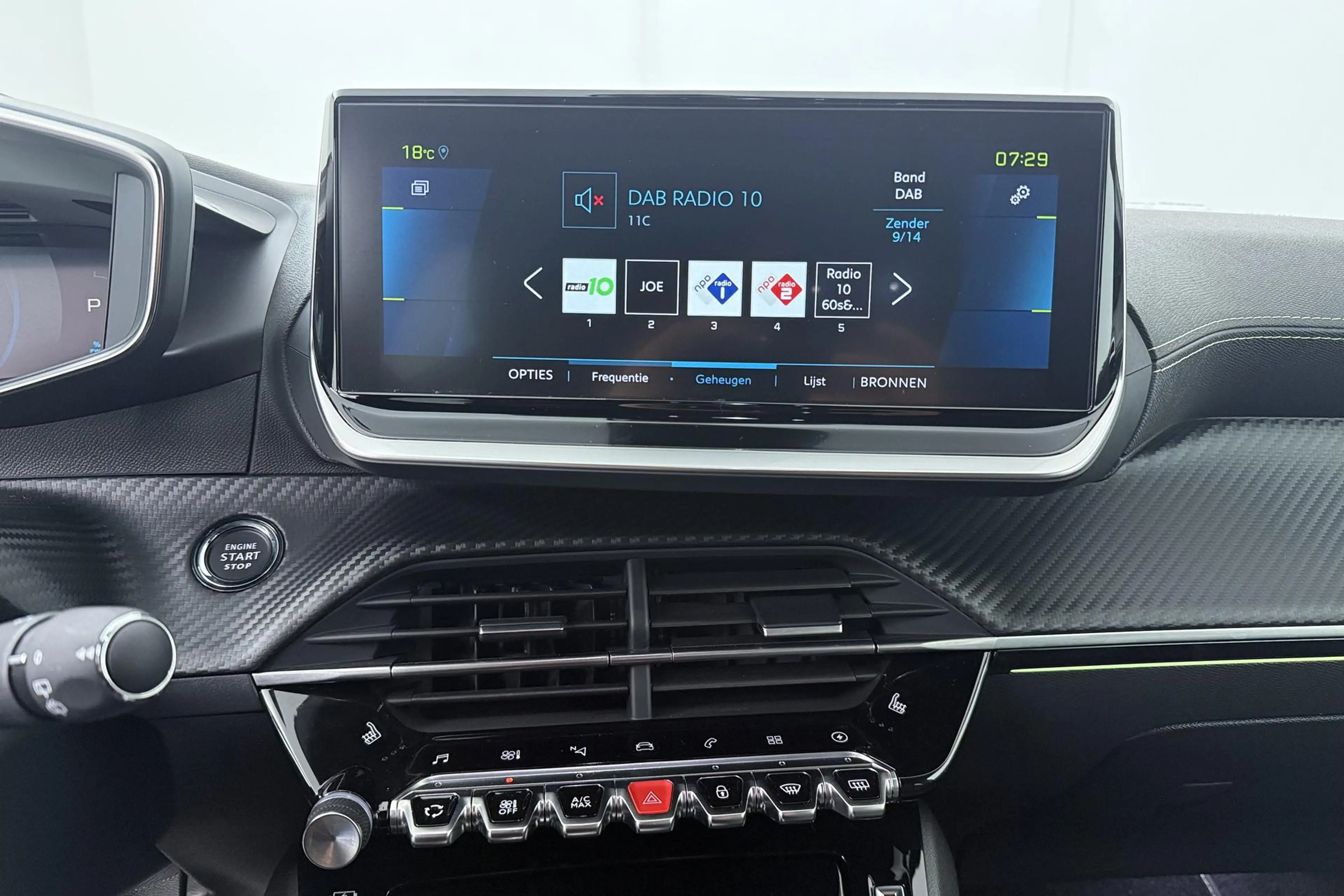 Peugeot e-208 EV GT 350 50 kWh | SOH 96% | Stoelverwarming | Par — photo 8