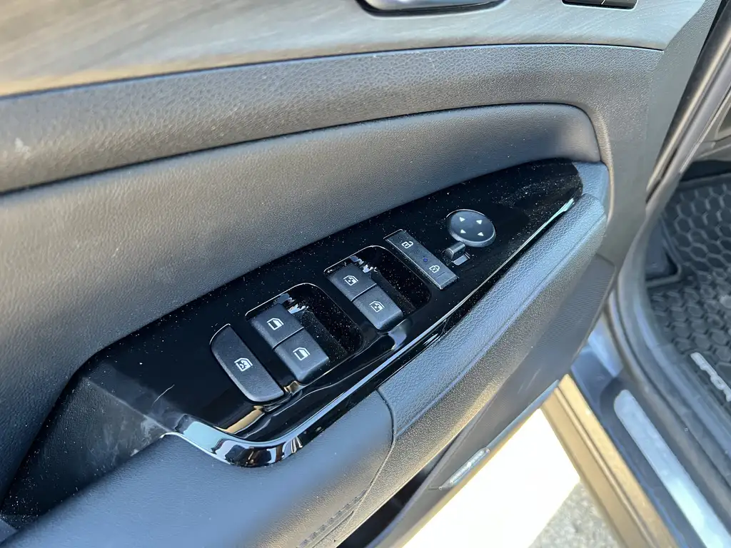 2025 Kia Sportage X-Line Limited | Climate Seats | MoonRoof | Power — photo 6