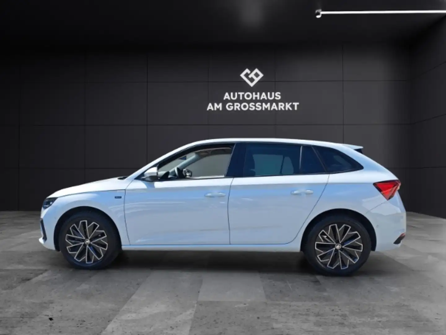 Skoda Scala Drive 1.0 TSI Navi ACC El Heckklappe Kurvenlicht S Blanco - 2