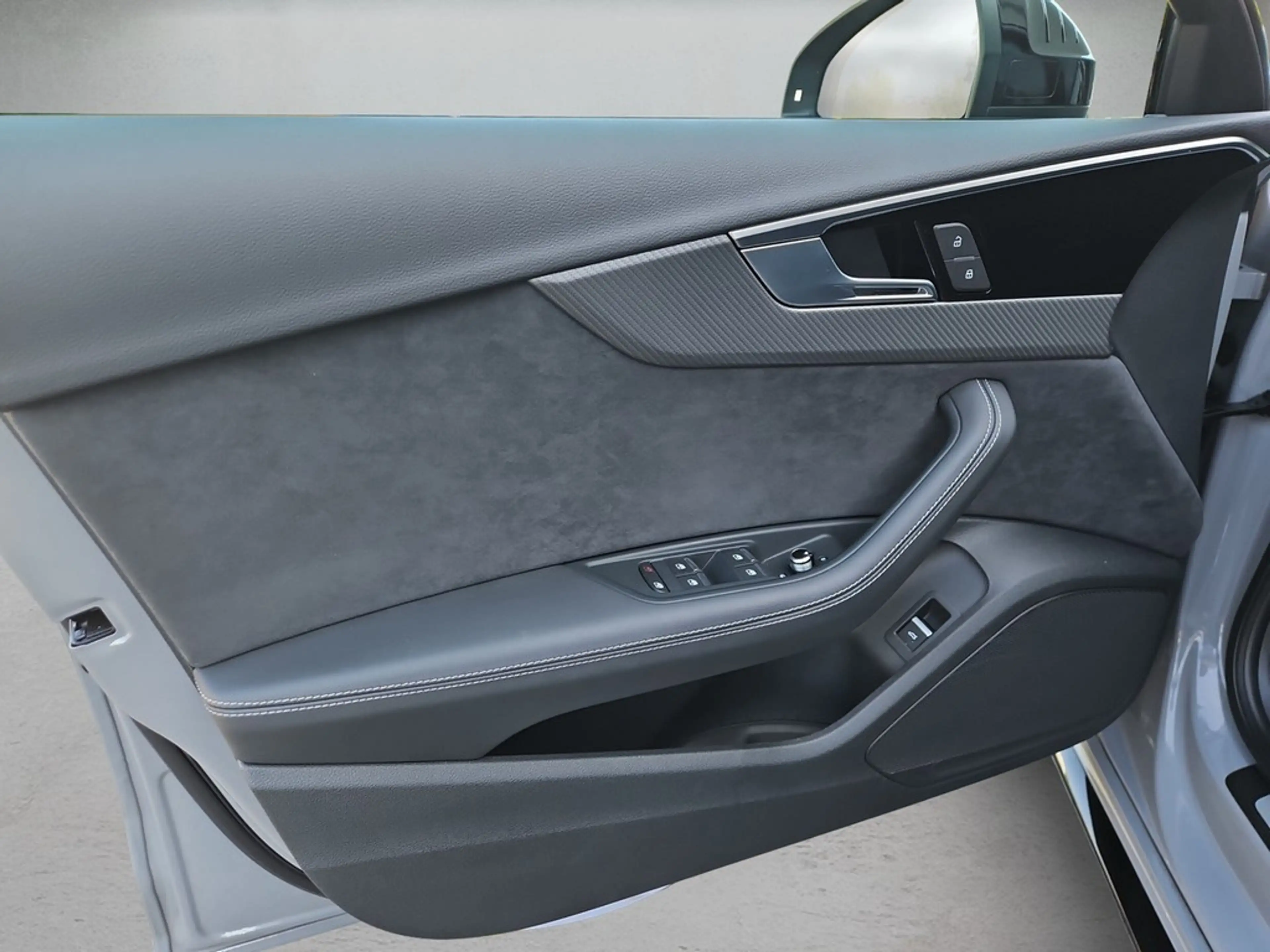 Audi RS4 RS 4 Avant 2.9 TFSI quattro tiptronic *Matrix* — photo 6