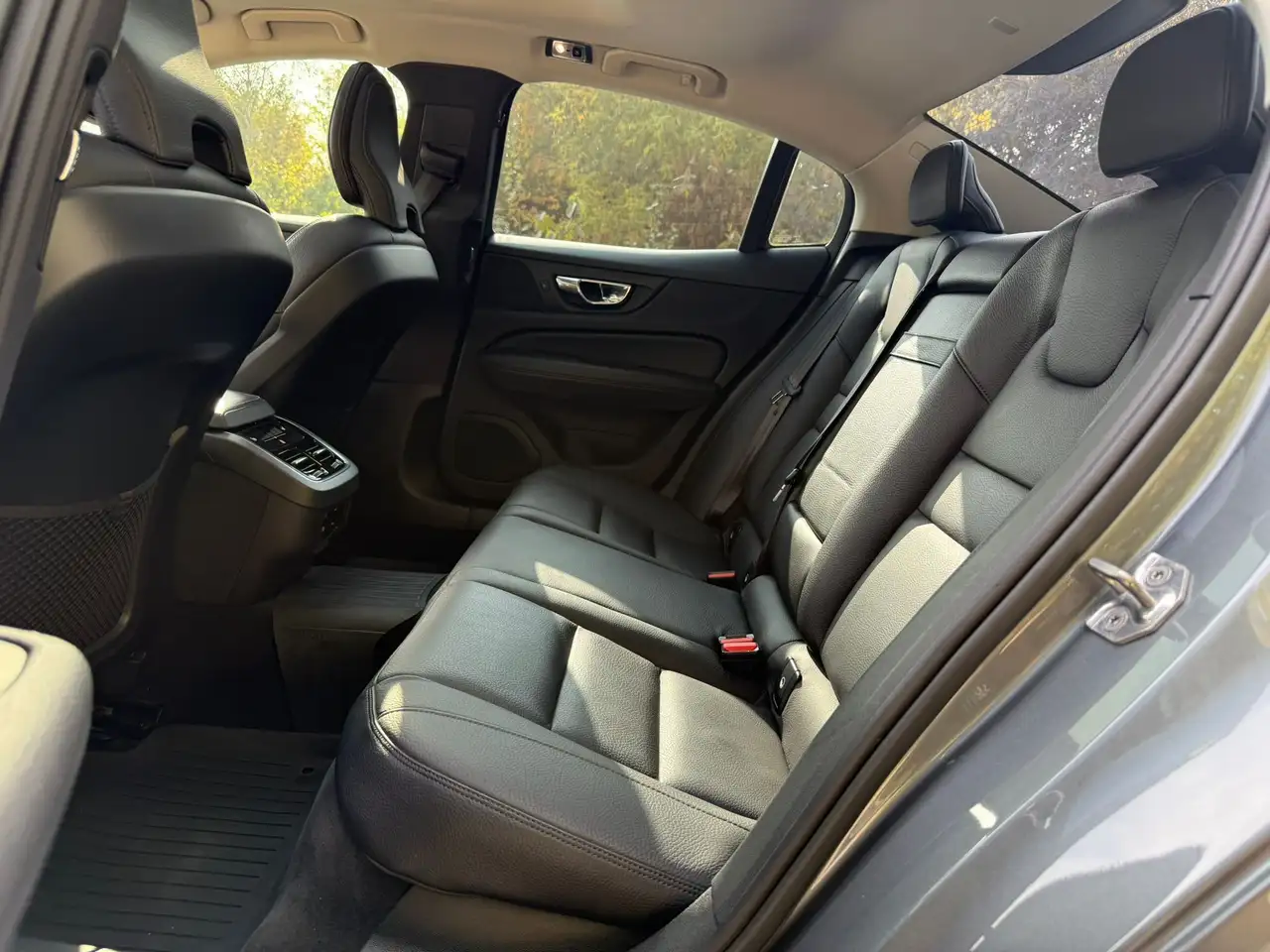 Volvo S60 снимка Volvo S60