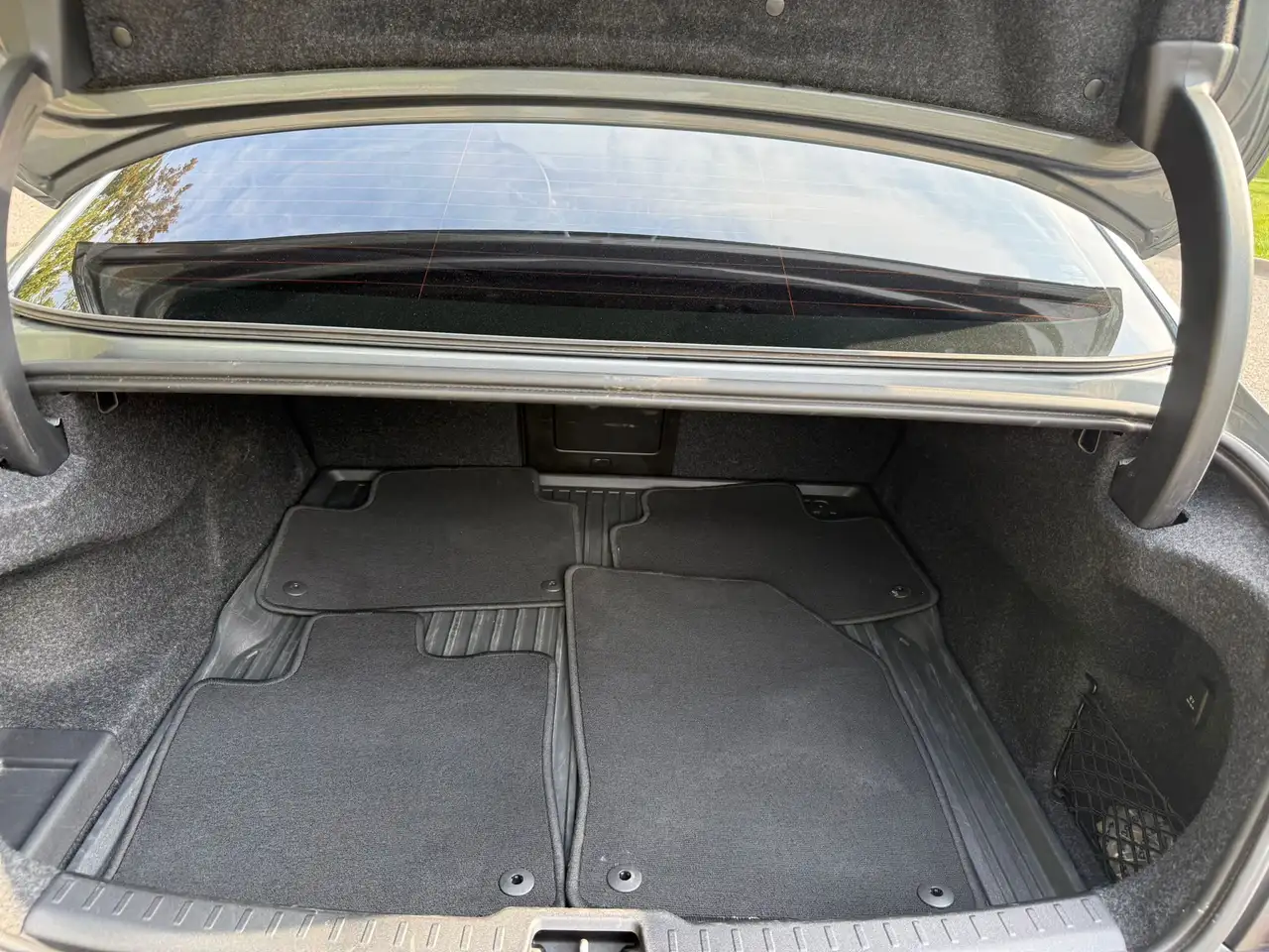 Volvo S60 снимка Volvo S60