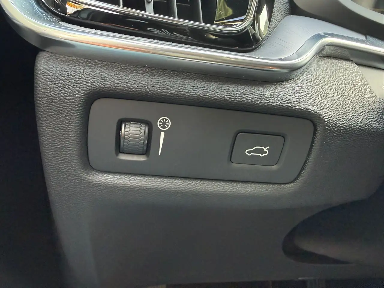 Volvo S60 снимка Volvo S60