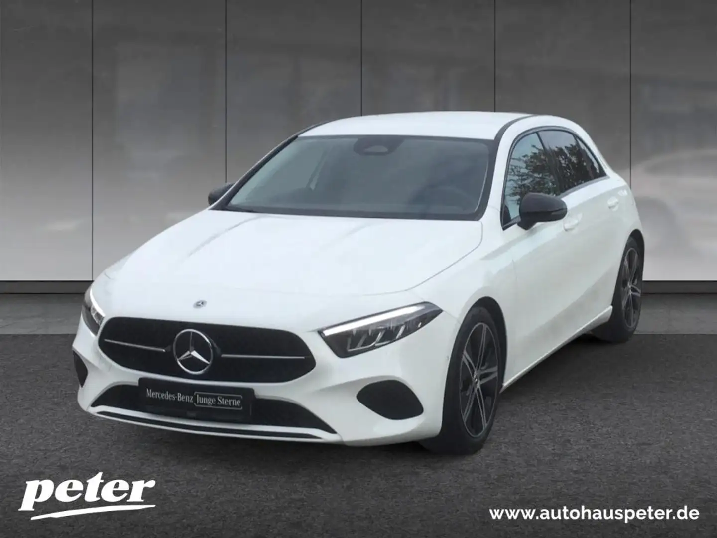 Mercedes-Benz A 220 4MATIC Progressive, Night Paket Weiß - 1