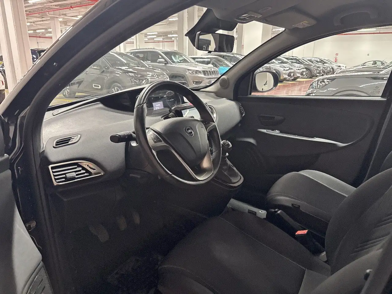 Lancia Ypsilon 2022 — фото 15