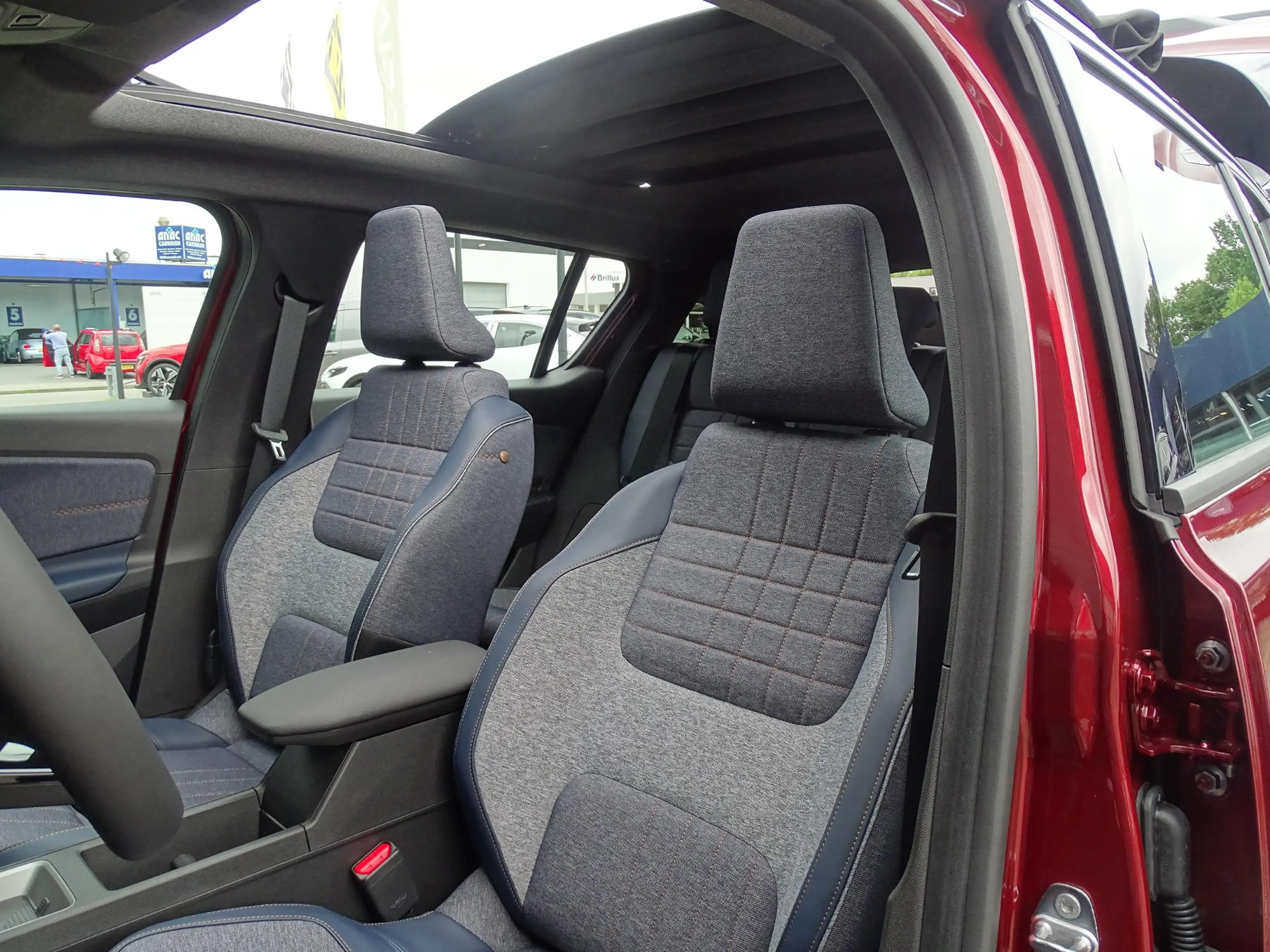 Renault R 4 comfort range techno canvas dak 52 kWh NU 5 JAAR G — photo 7