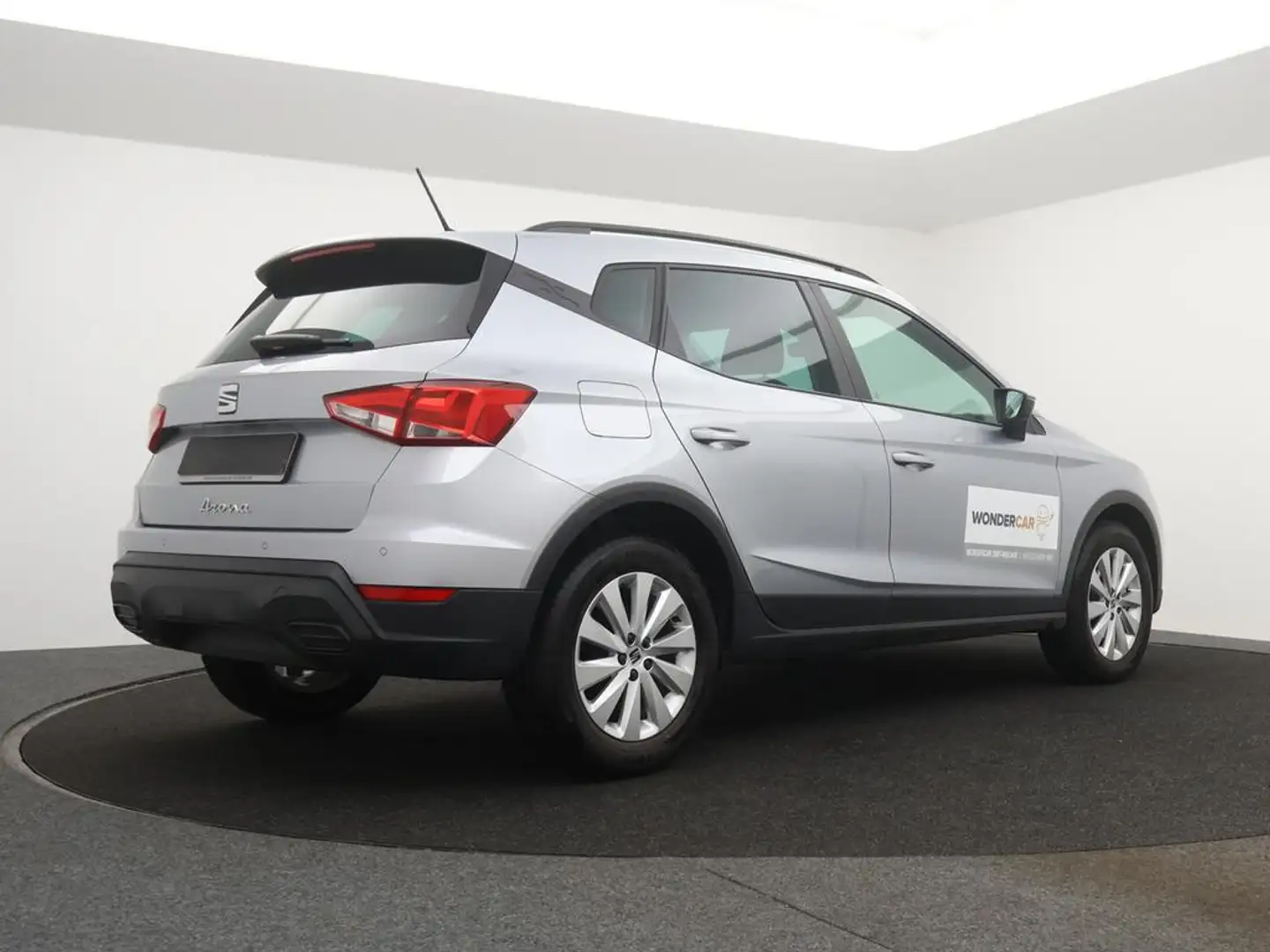 SEAT Arona Arona 1.0 TSI 95pk // Zetelverwarming // AppConnec Ezüst - 2