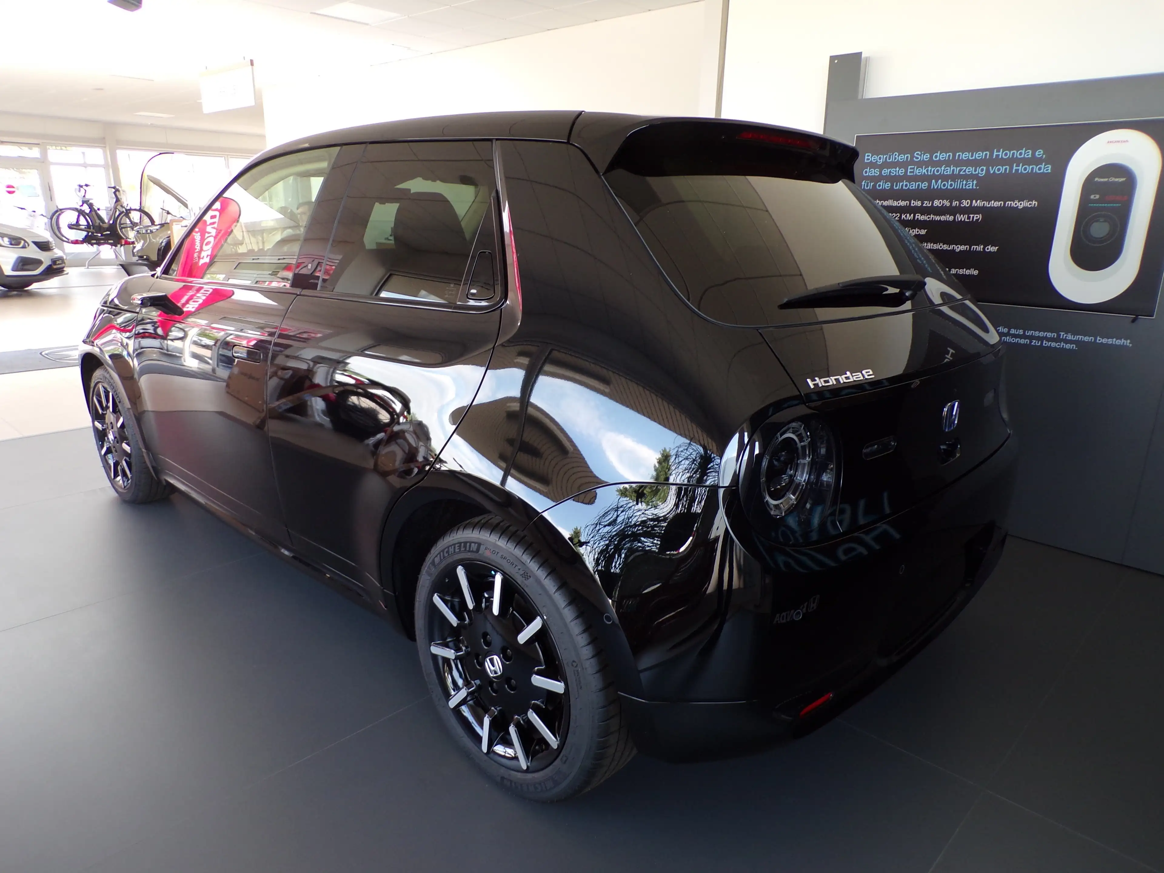 Honda e Advance Paket 17" - Illuminations-Paket — photo 4