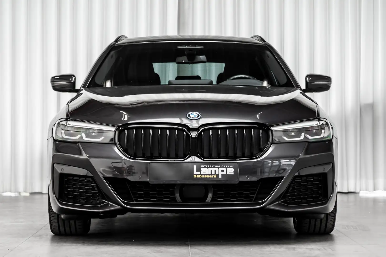 BMW 530 e Touring Hybrid M Sport ACC Camera LED HiFi Grey - 2