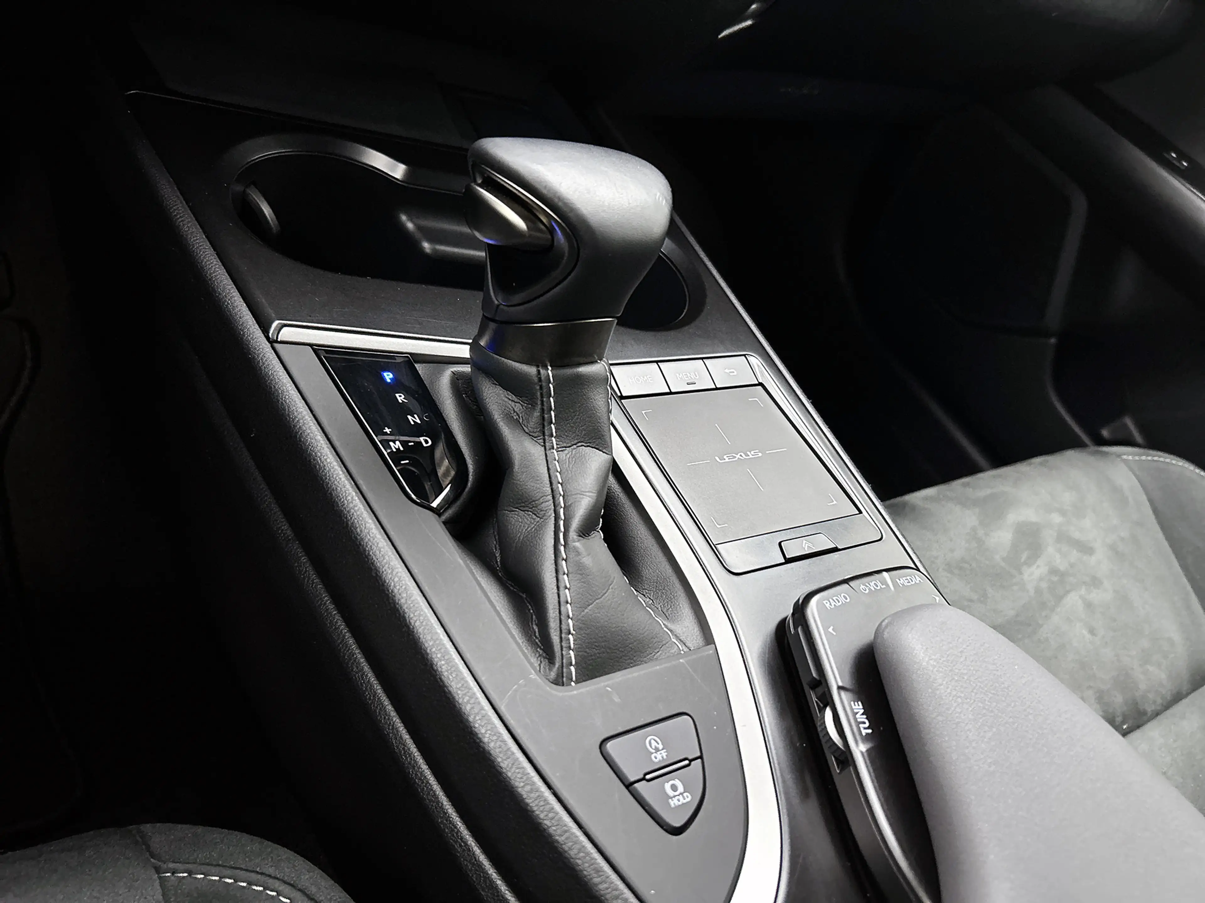Lexus UX 200 Preference Line | Dealeronderhouden | — photo 11