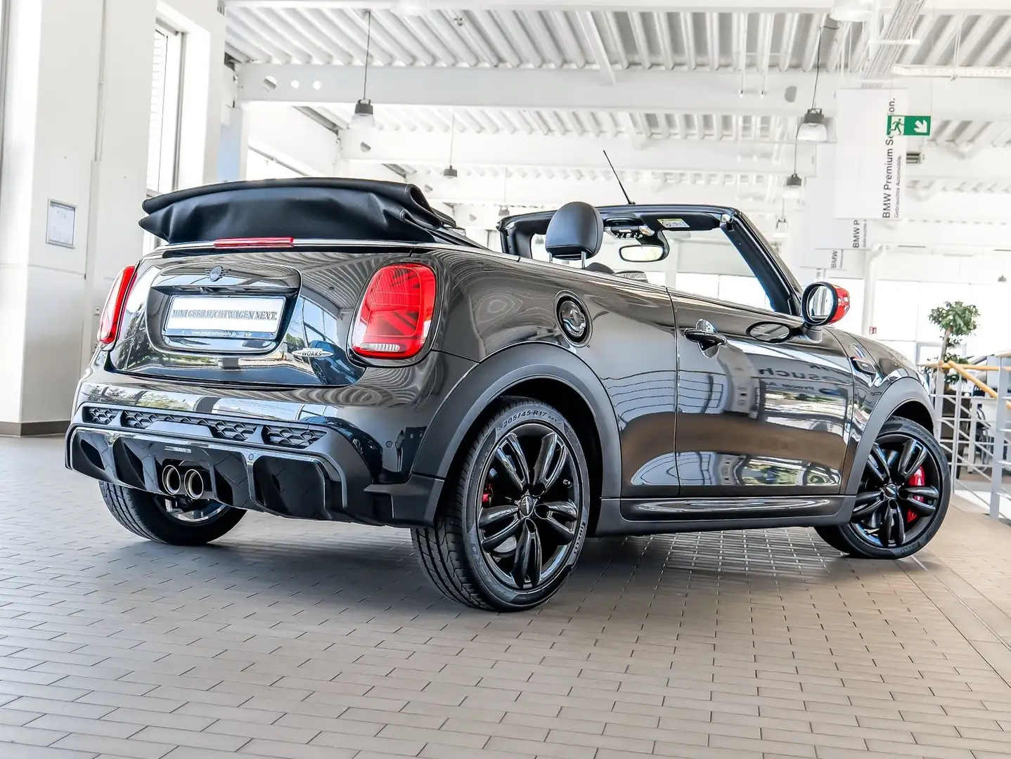 MINI John Cooper Works Cabrio John Cooper Works Cabrio Aut. Kamera Leder Harman/ Negru - 2