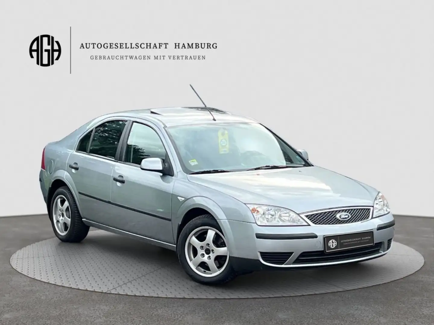 Ford Mondeo 2.0 Ambiente*1.Hand*Automatik*AHK*PDC*SHD Zilver - 1