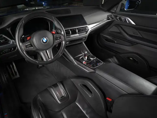 BMW M4 view 11