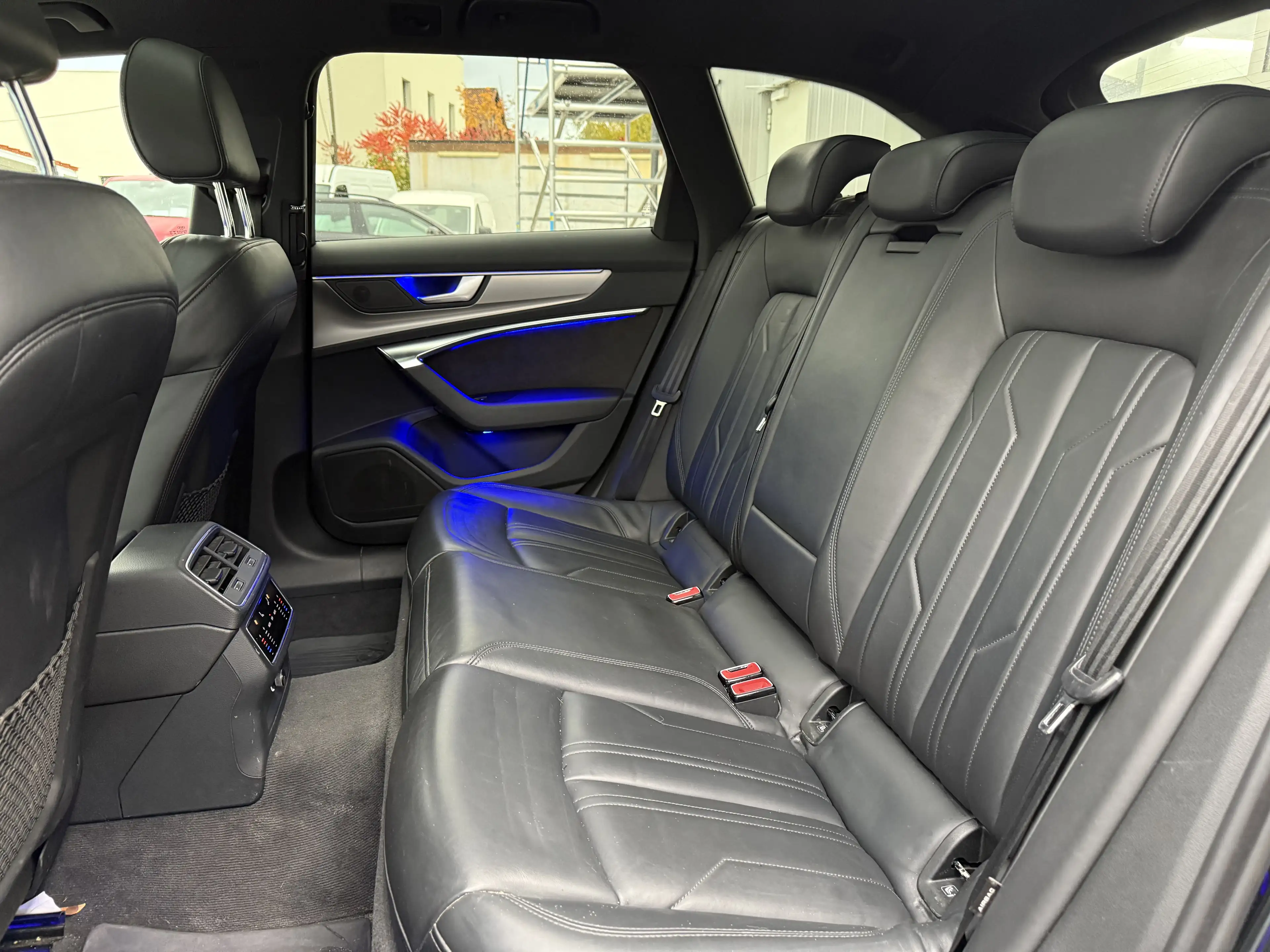 Audi A6 45 TDI quattro sport — photo 13