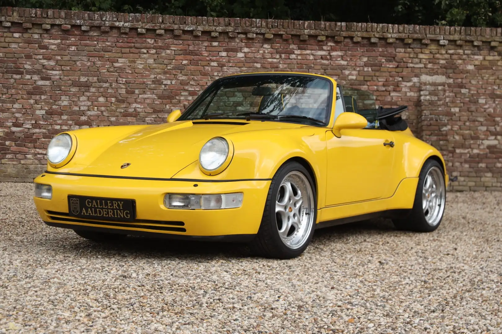 Porsche 964 America Roadster "Fully restored and rebuilt" Jaune - 1