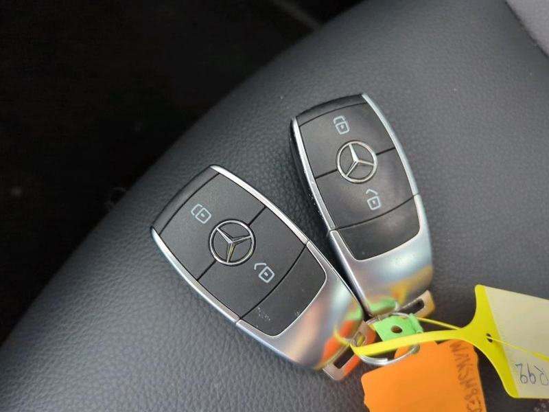 Mercedes-Benz CLA 180 SB Key Lane Navi AUT Klima — photo 9
