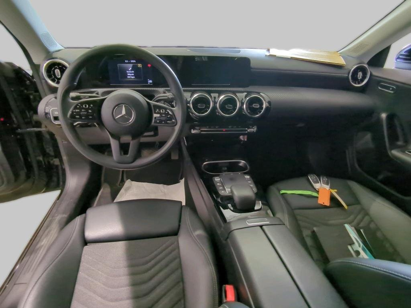 Mercedes-Benz CLA 180 SB Key Lane Navi AUT Klima — photo 5