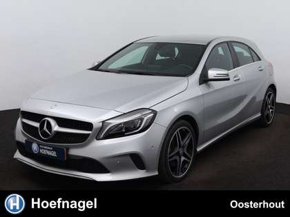 Mercedes-Benz A 200 Ambition Automaat | Navigatie | Stoelverwarming |