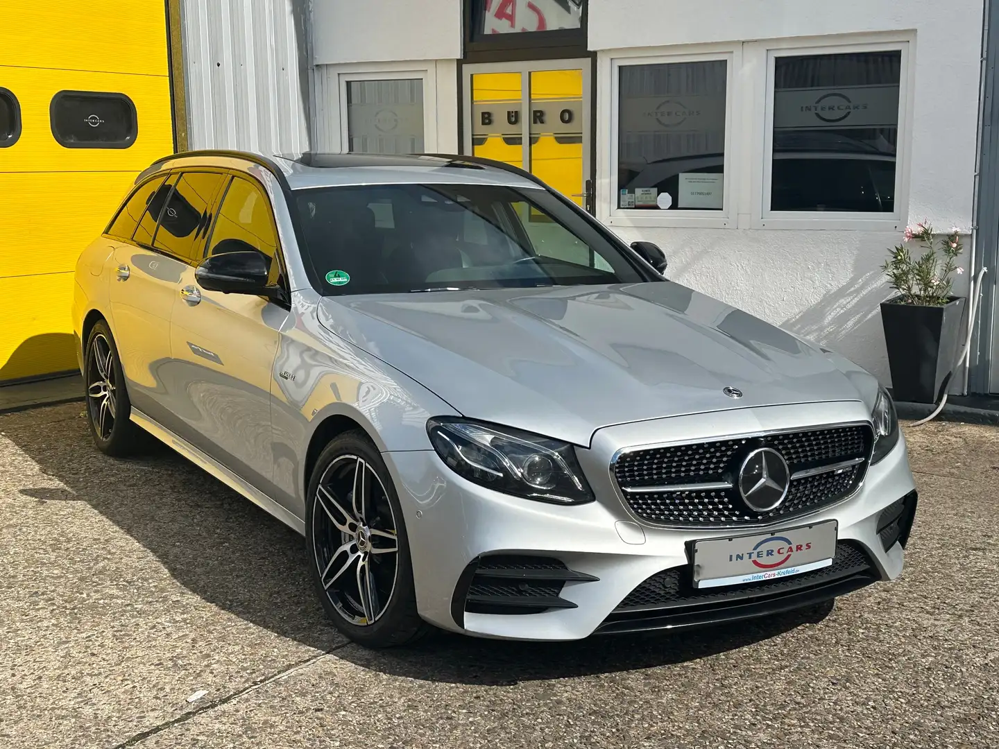 Mercedes-Benz E 53 AMG E 53 AMG 4Matic+ LED Wides. 360 Grad HUD Standhei. Grau - 2
