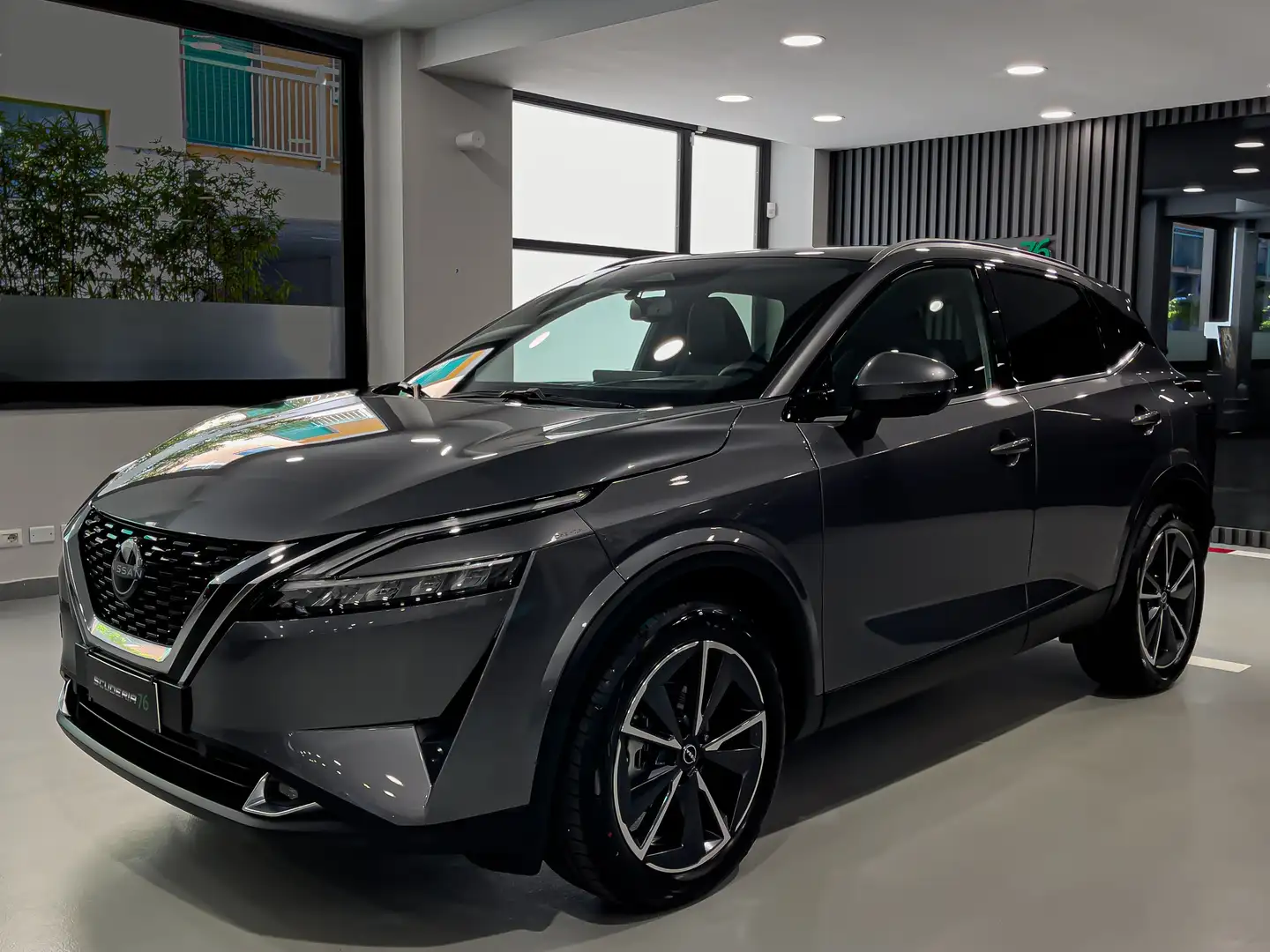 Nissan Qashqai NEW QASHQAI TEKNA MHYB 158CV XTR "KM ZERO" Grau - 1