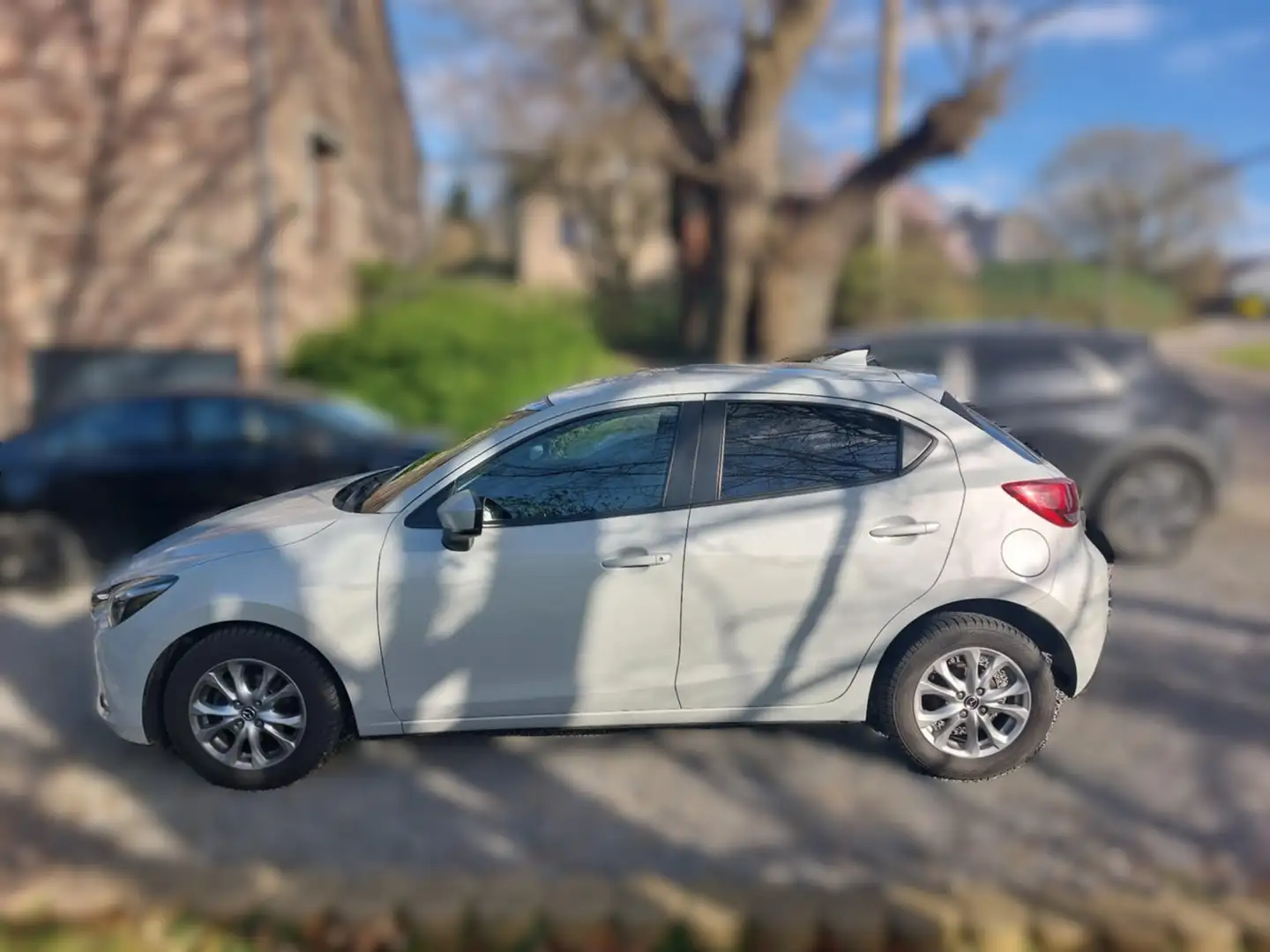 Mazda 2 2+1.5i+Skyactiv-G+Skydrive+(EU6d-TEMP) Wit - 2
