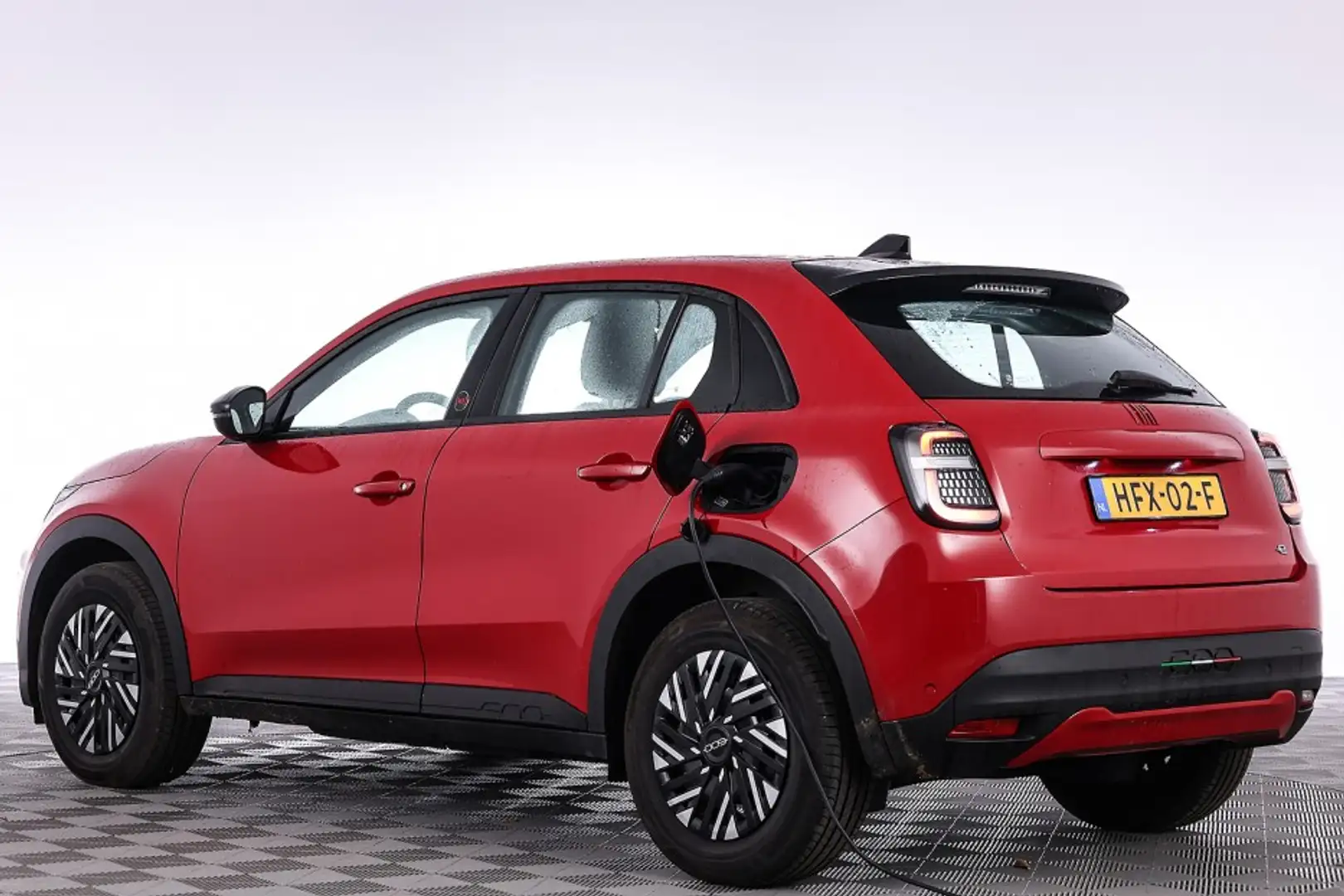 Fiat 600 RED 54 kWh | CARPLAY | ECC | PDC Rood - 2