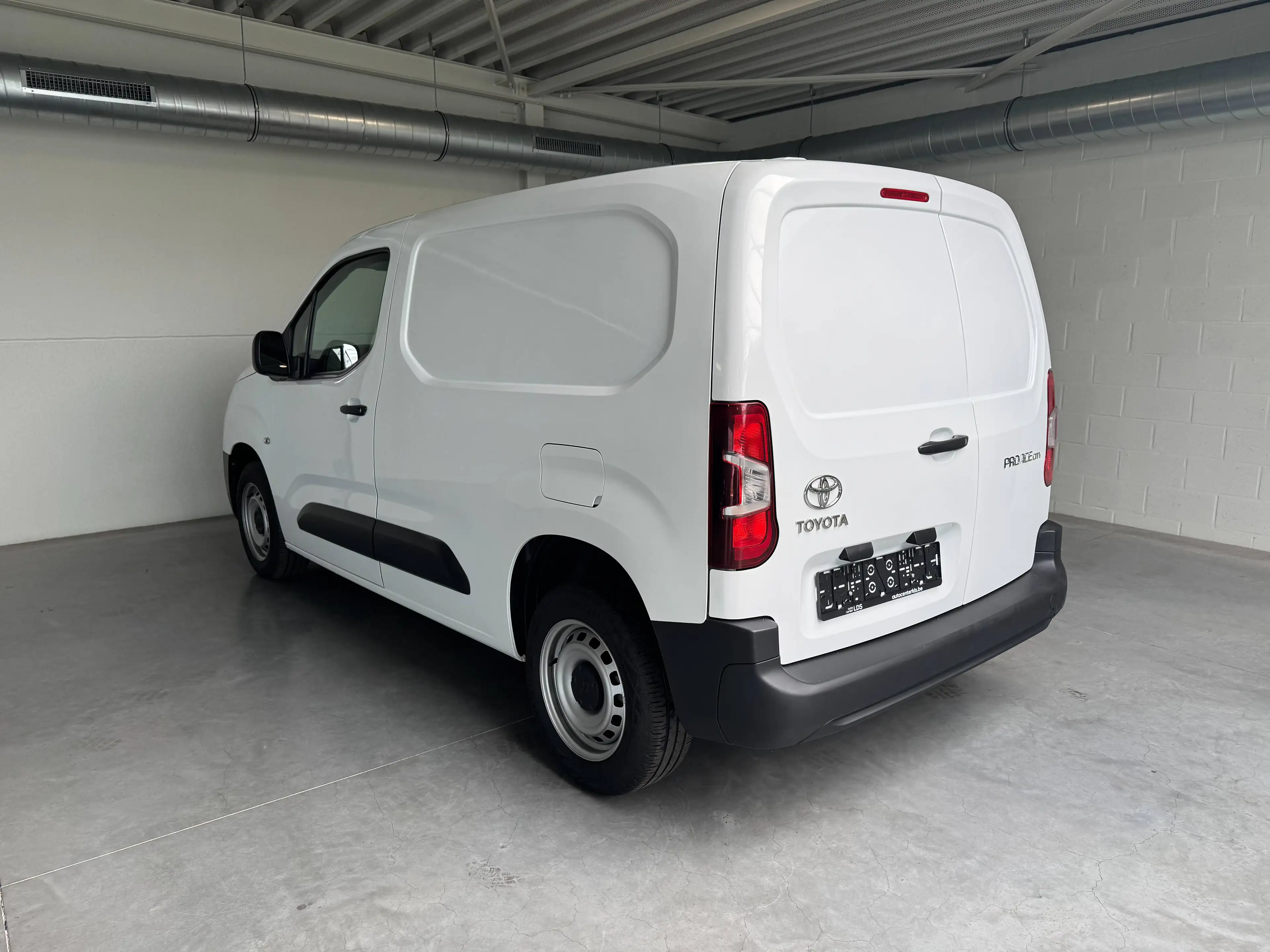 Toyota Proace City Proace City 1.5 D - Lichte vracht-zeer goede staat! — photo 2