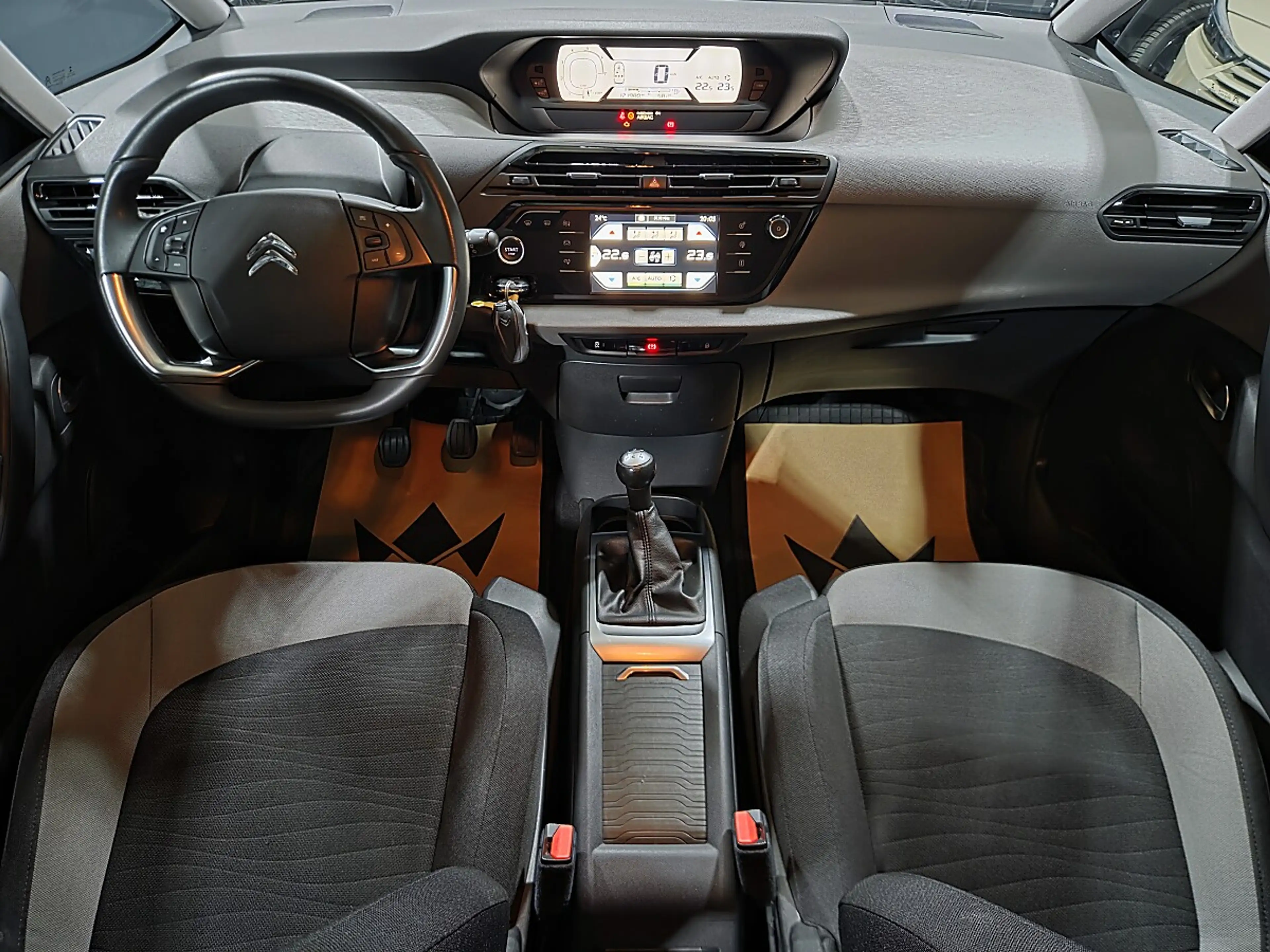 Citroen Grand C4 Picasso BlueHDi 100 S&S manuell Seduction — photo 8