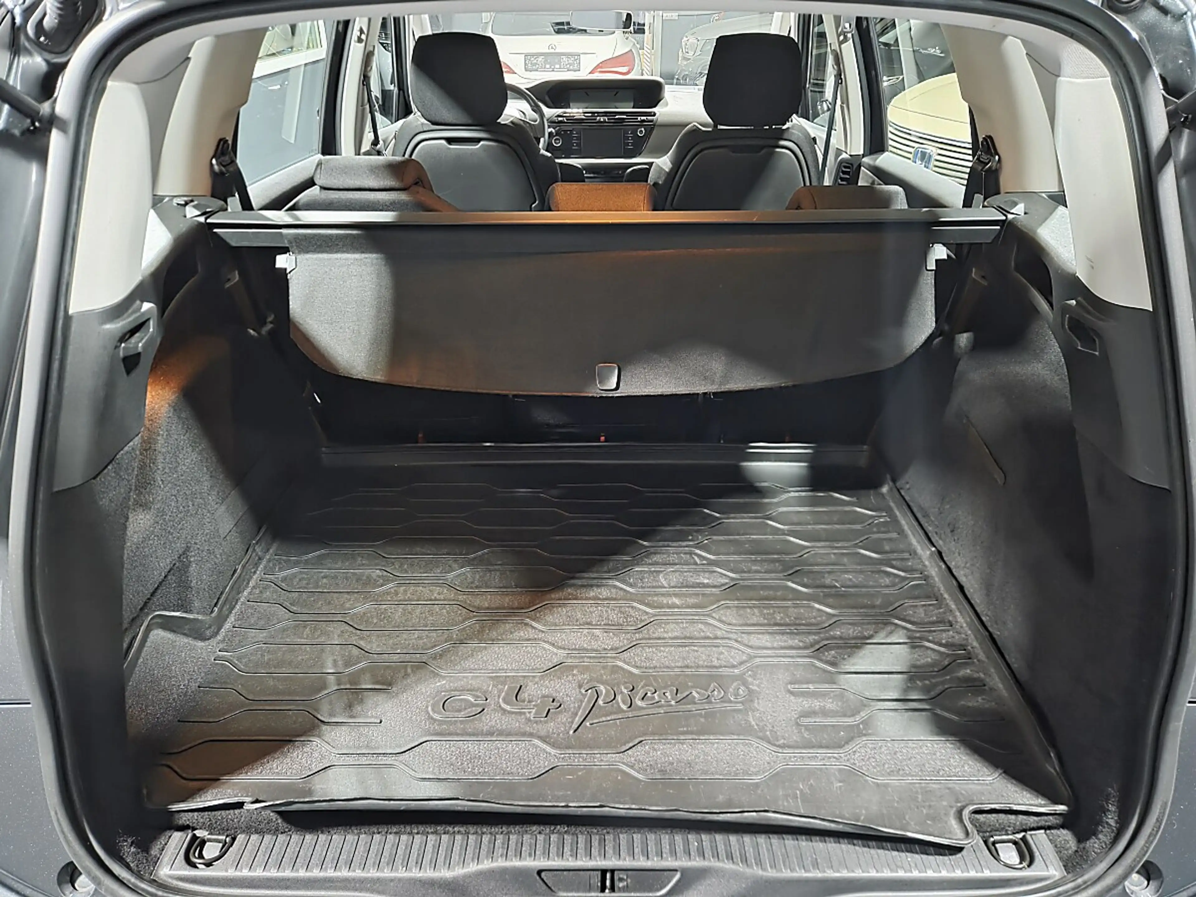 Citroen Grand C4 Picasso BlueHDi 100 S&S manuell Seduction — photo 14