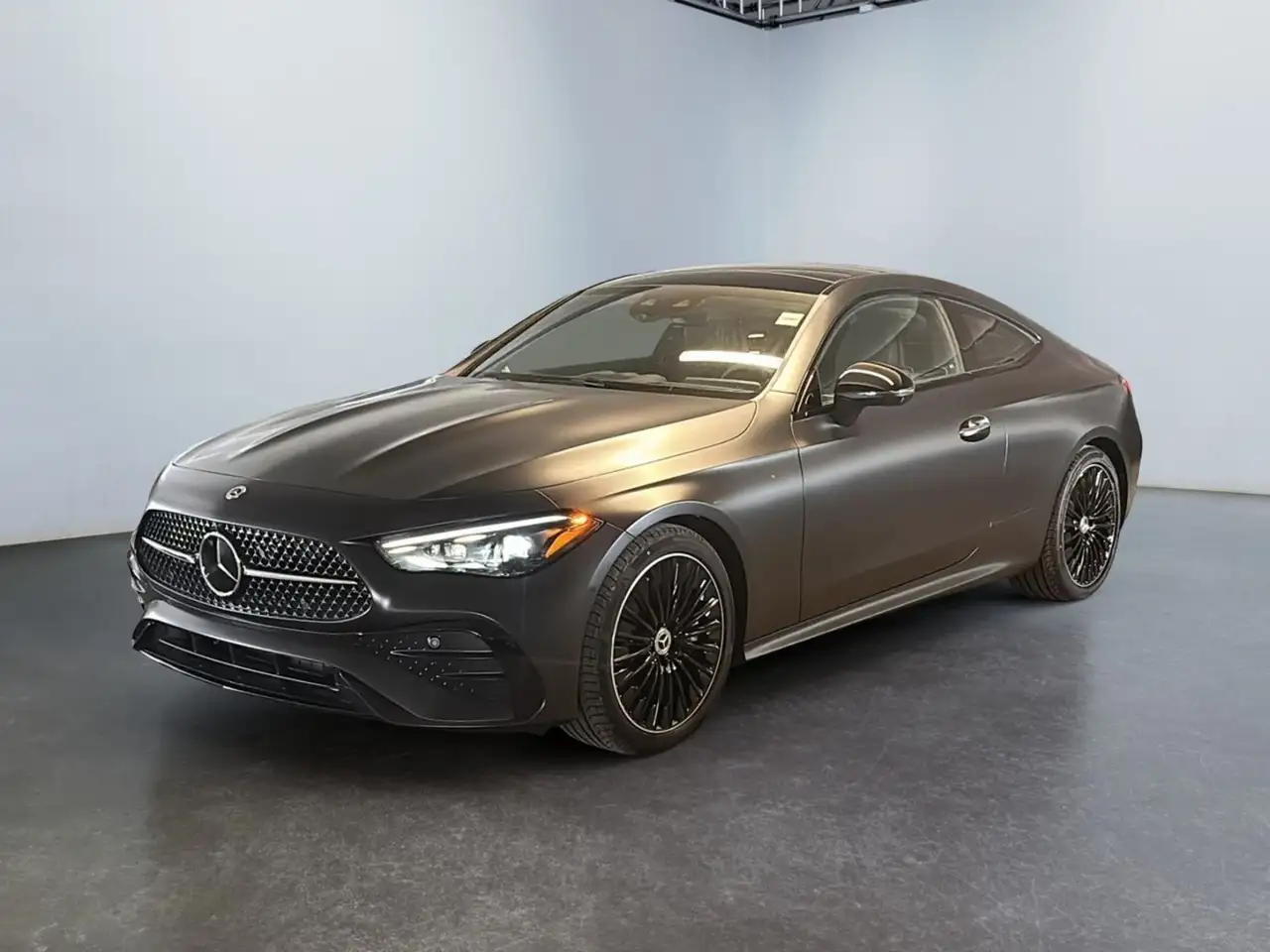 Mercedes-Benz CLE снимка Mercedes-Benz CLE