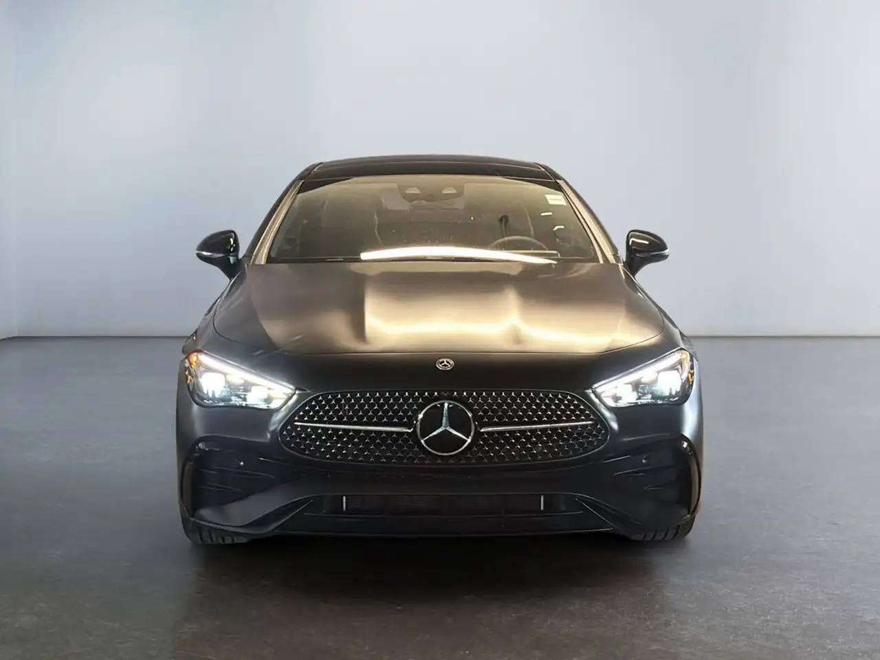 Mercedes-Benz CLE снимка Mercedes-Benz CLE