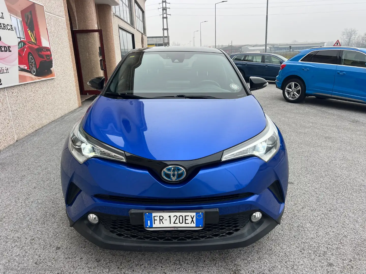 Toyota C-HR 1.8 Hybrid E-CVT Style NAVI CAMERA Bleu - 2