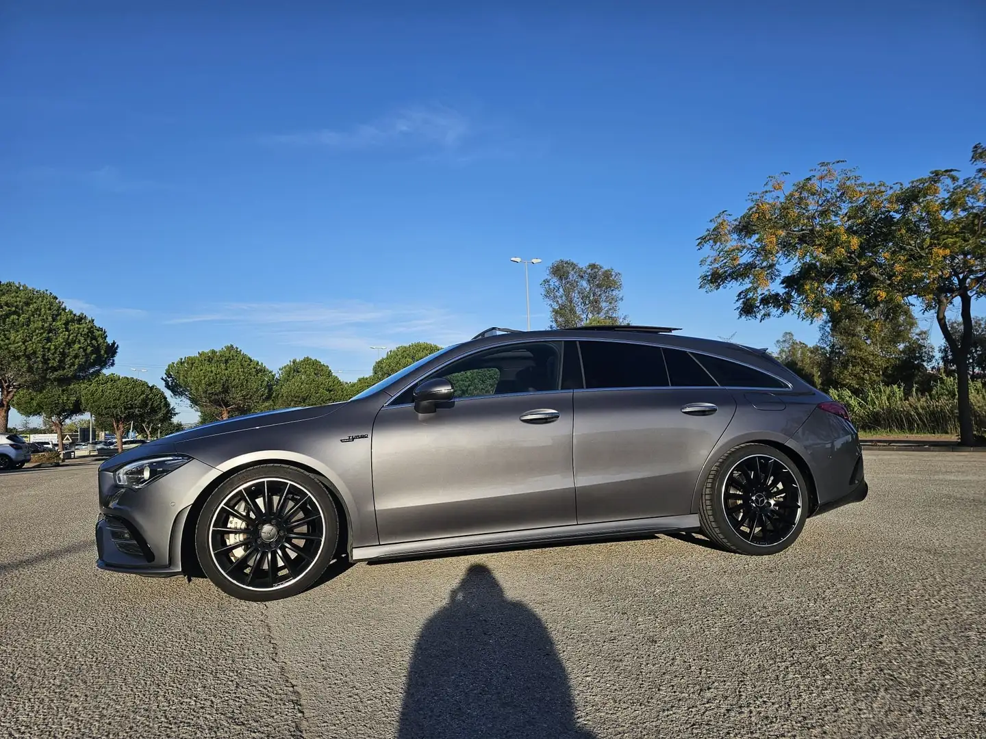 Mercedes-Benz CLA 35 AMG CLA Shooting Brake 35 AMG 4Matic+ 7G-DCT AMG Gris - 2
